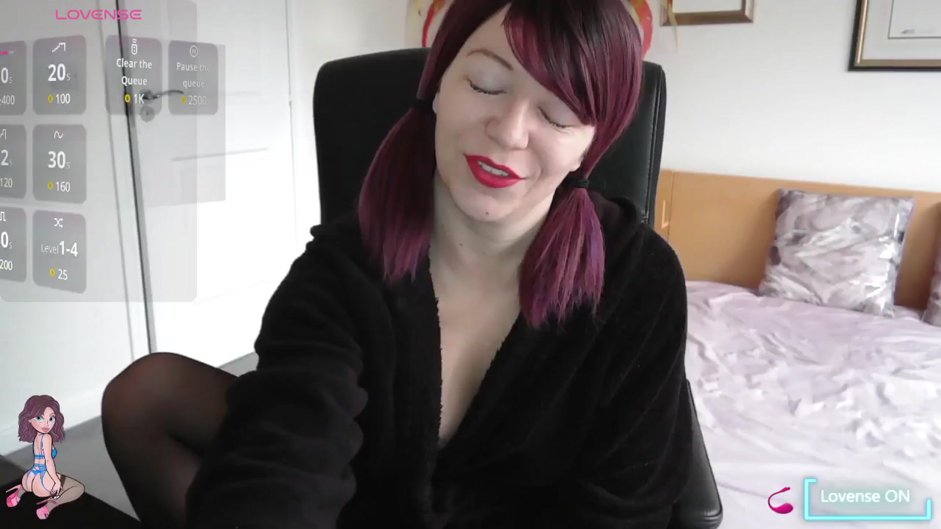 Gallery image thumbnail from size2shoes's myfreecams stream on, 02/01/2025, 10:16 image 16 of 20