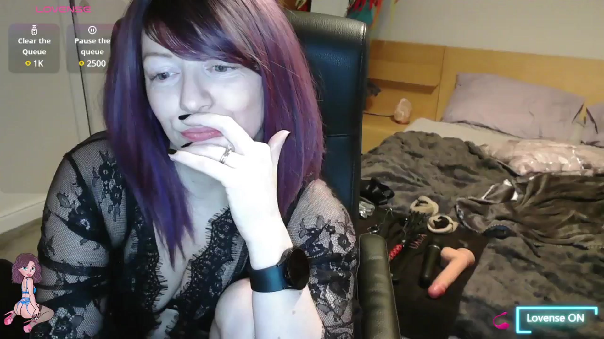 Gallery image thumbnail from size2shoes's myfreecams stream on, 02/03/2025, 01:08 image 1 of 20