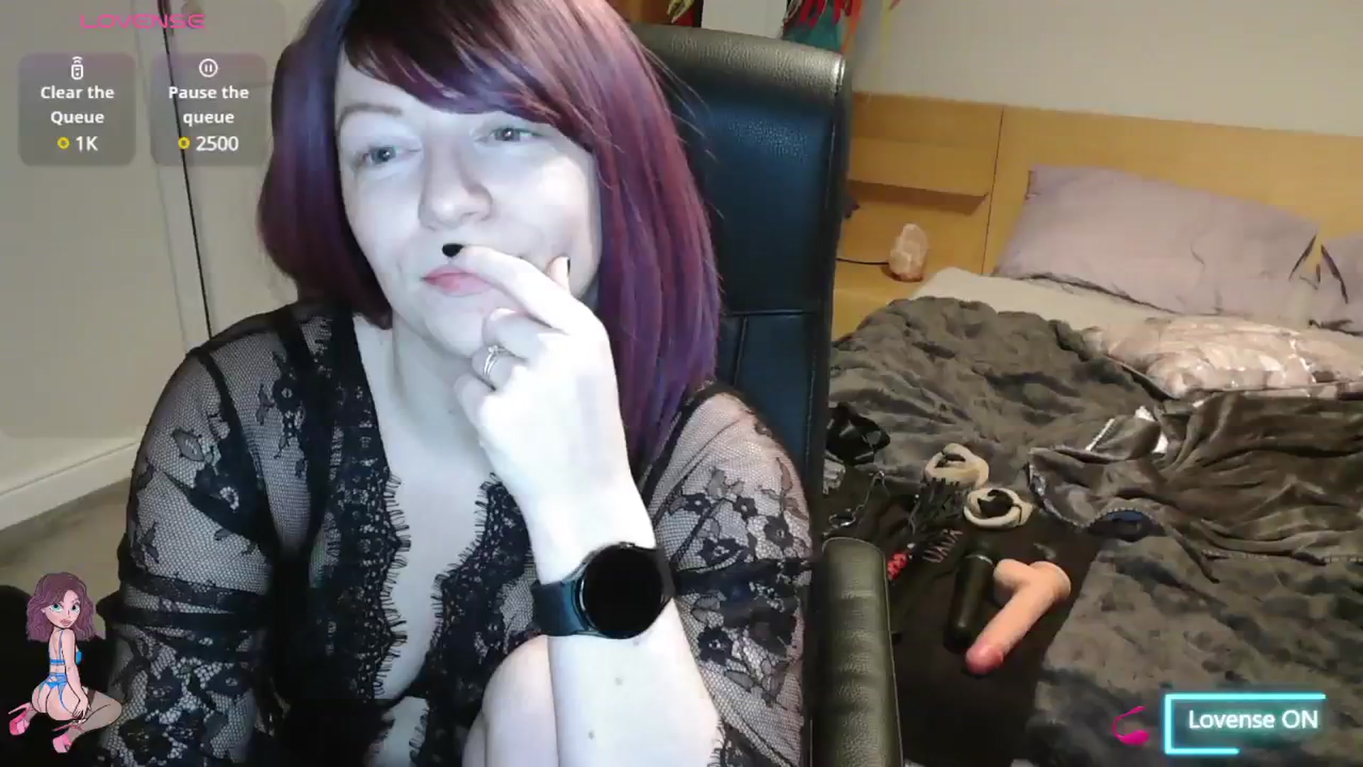 Gallery image thumbnail from size2shoes's myfreecams stream on, 02/03/2025, 01:08 image 5 of 20