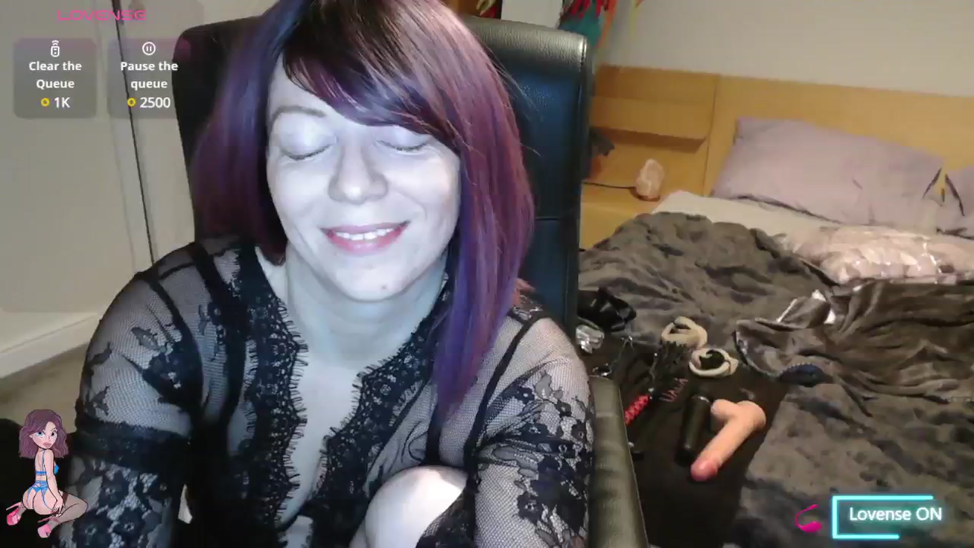Gallery image thumbnail from size2shoes's myfreecams stream on, 02/03/2025, 01:08 image 7 of 20