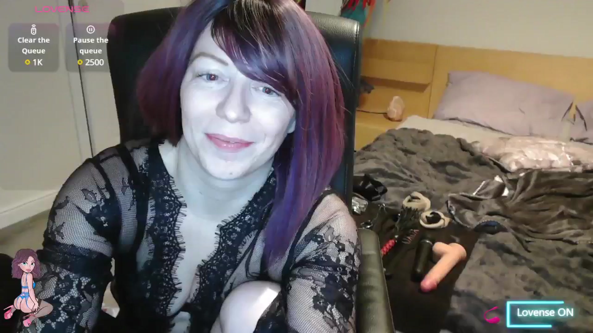 Gallery image thumbnail from size2shoes's myfreecams stream on, 02/03/2025, 01:08 image 8 of 20
