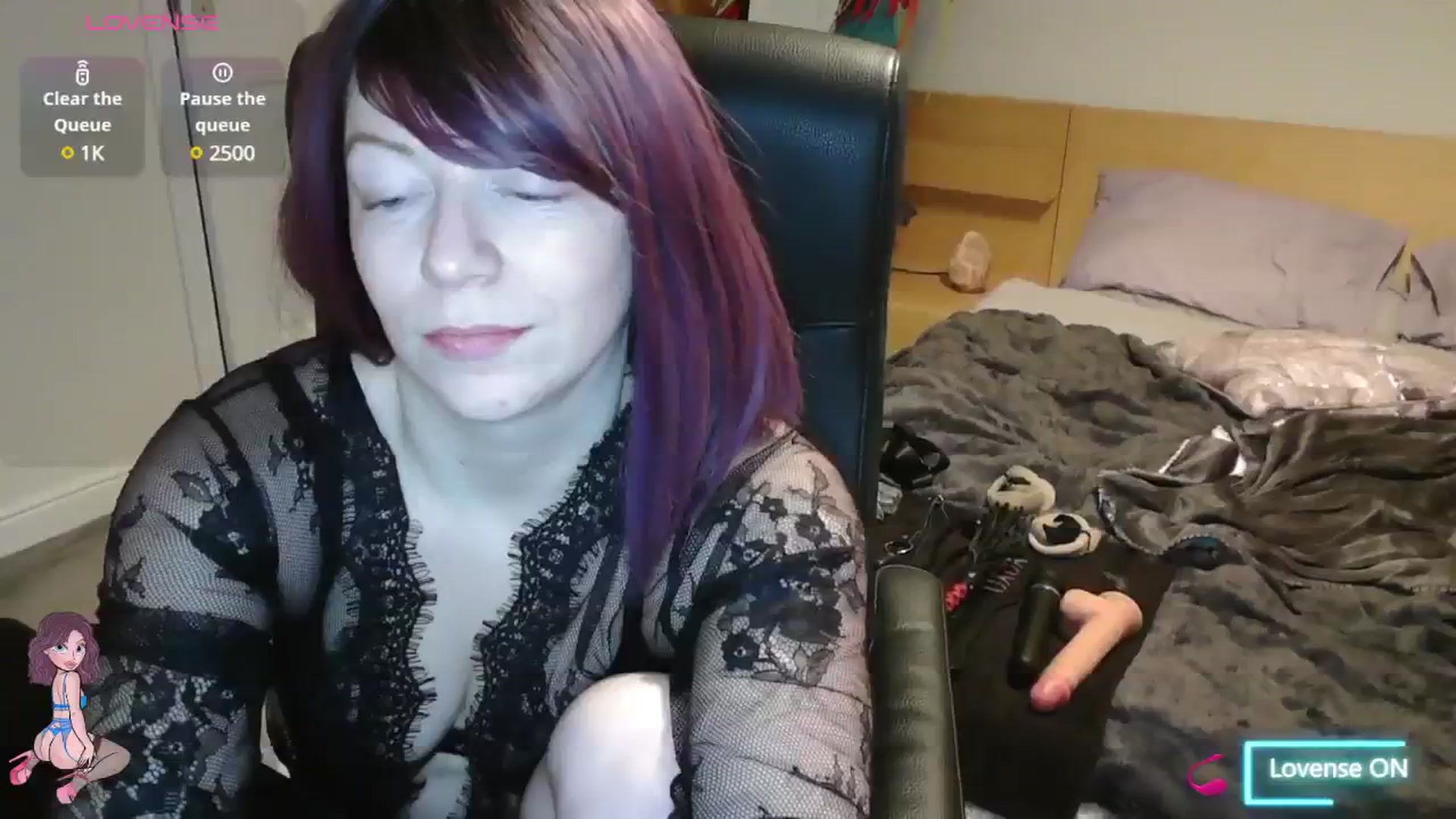 Gallery image thumbnail from size2shoes's myfreecams stream on, 02/03/2025, 01:08 image 6 of 20