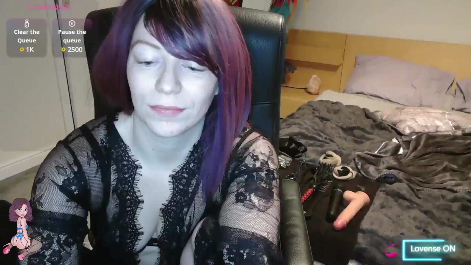 Gallery image thumbnail from size2shoes's myfreecams stream on, 02/03/2025, 01:08 image 9 of 20