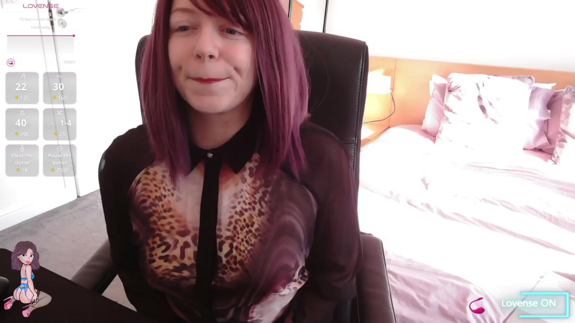 Gallery image thumbnail from size2shoes's myfreecams stream on, 03/04/2025, 17:11 image 8 of 20