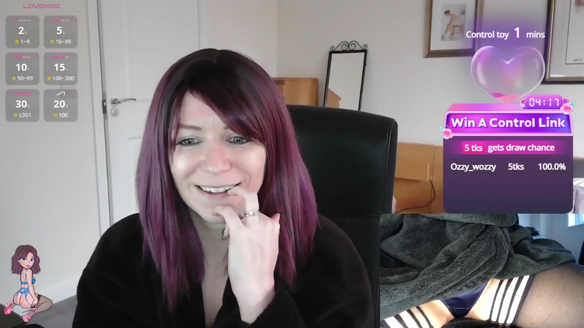 Gallery image thumbnail from size2shoes's myfreecams stream on, 03/11/2025, 18:03 image 1 of 20