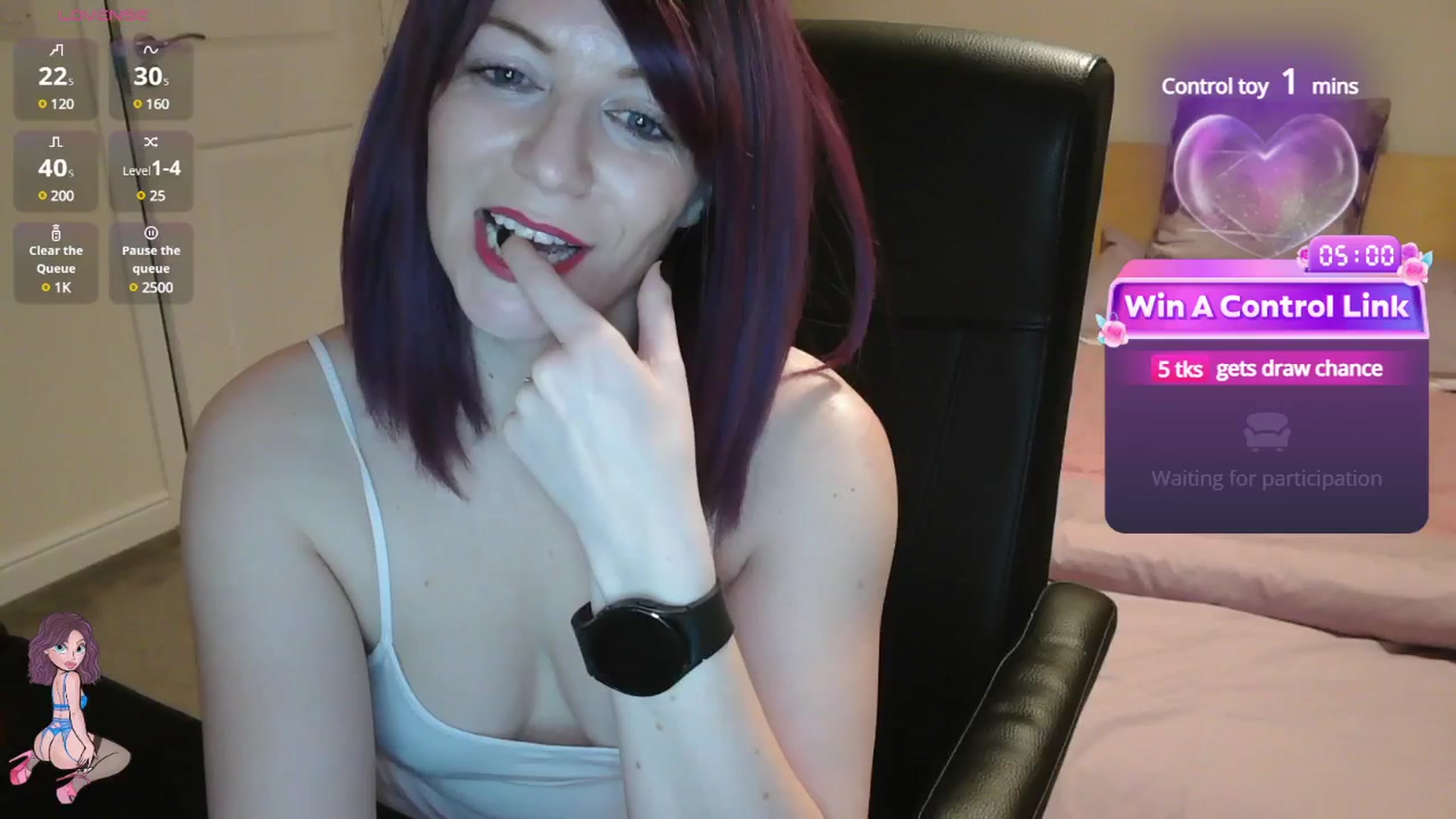 Gallery image thumbnail from size2shoes's myfreecams stream on, 04/16/2025, 21:58 image 11 of 20