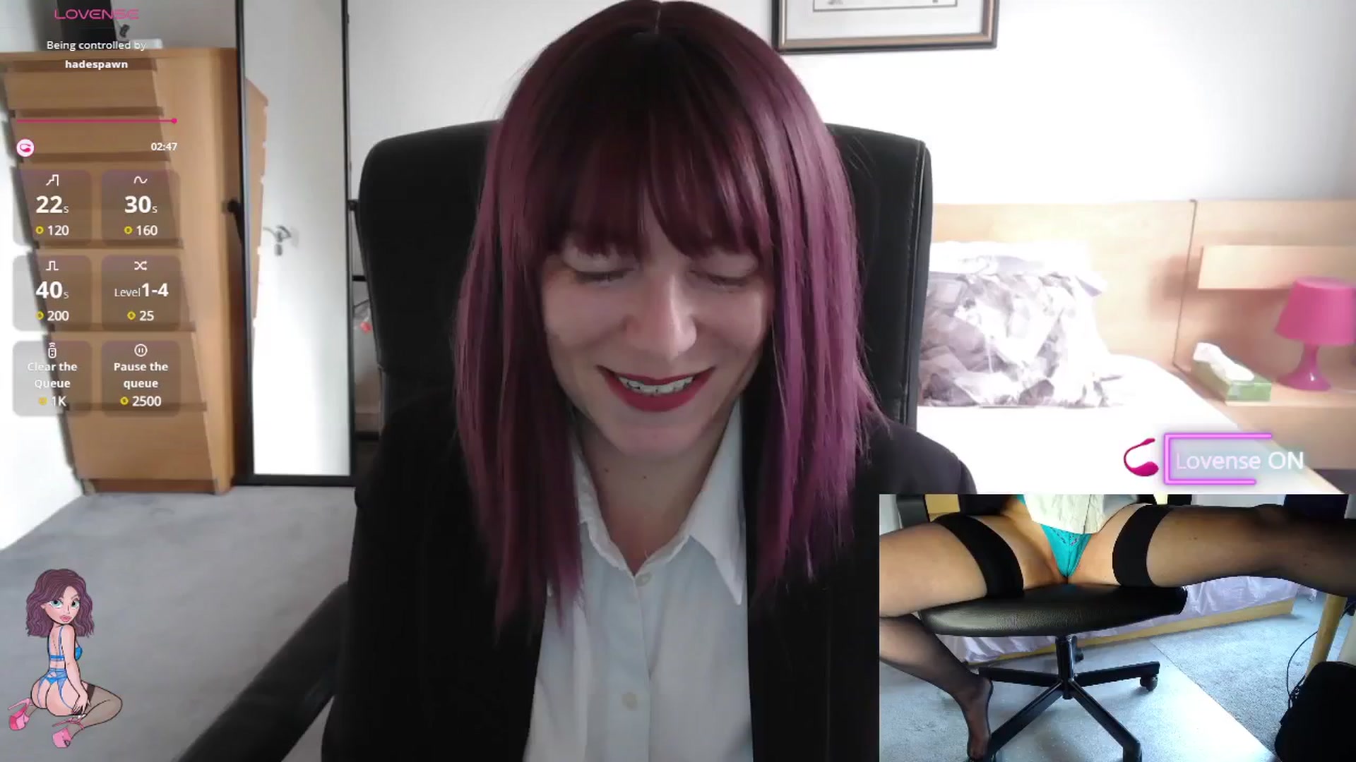 Gallery image thumbnail from size2shoes's myfreecams stream on, 05/07/2025, 15:28 image 17 of 20