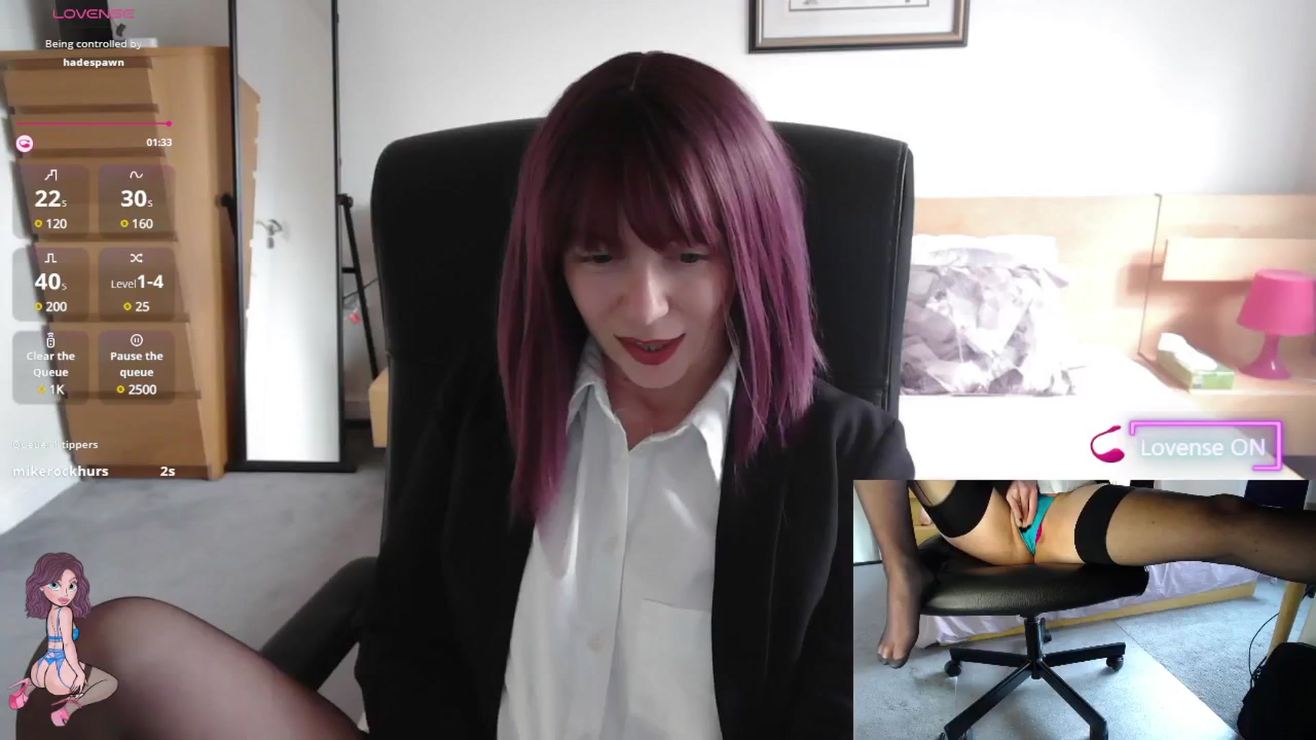 Gallery image thumbnail from size2shoes's myfreecams stream on, 05/07/2025, 15:28 image 18 of 20