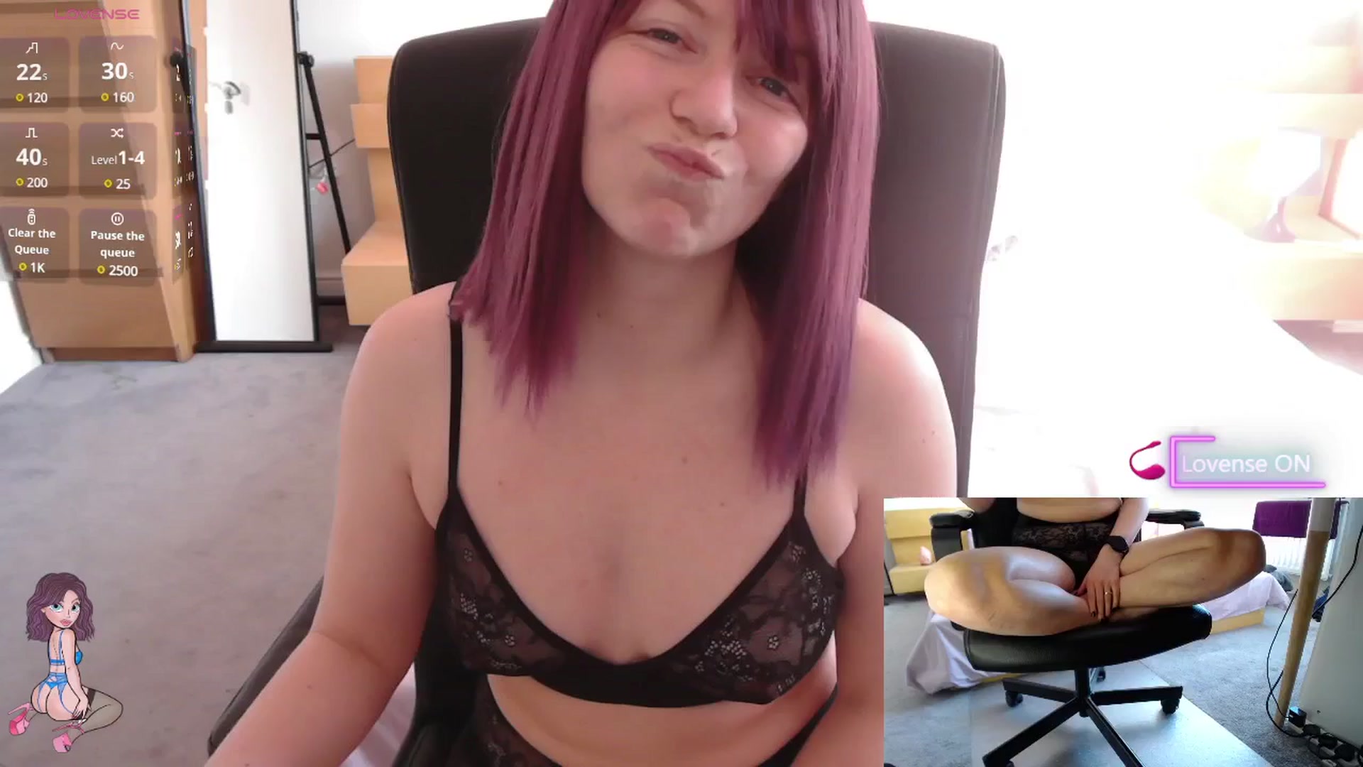Gallery image thumbnail from size2shoes's myfreecams stream on, 05/08/2025, 16:29 image 3 of 20