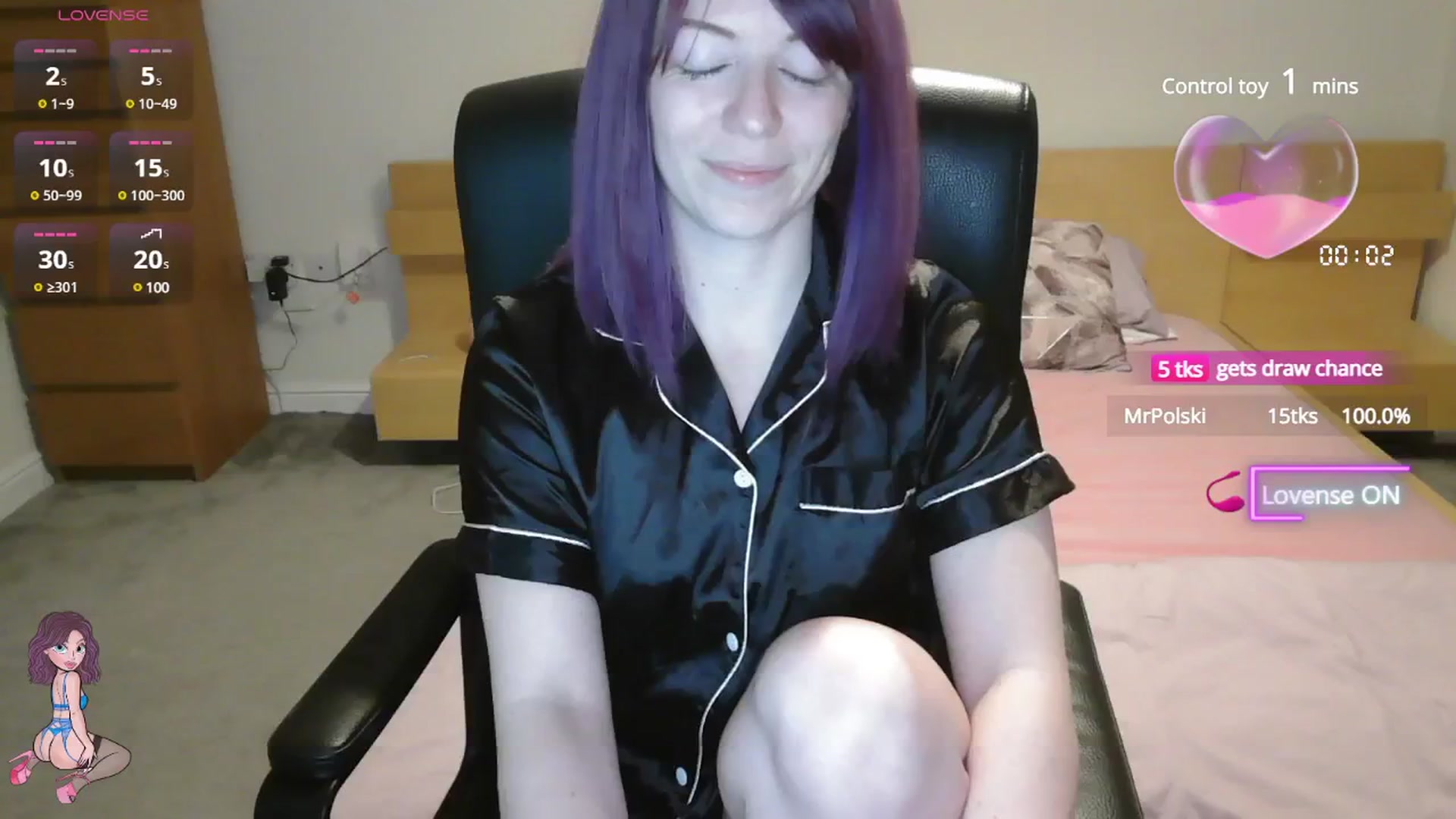 Gallery image thumbnail from size2shoes's myfreecams stream on, 05/20/2025, 20:58 image 7 of 20