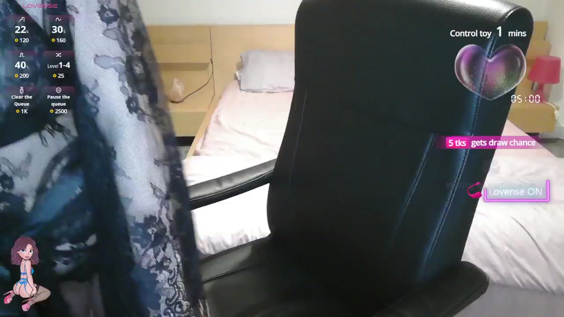 Gallery image thumbnail from size2shoes's myfreecams stream on, 06/02/2025, 24:14 image 8 of 20