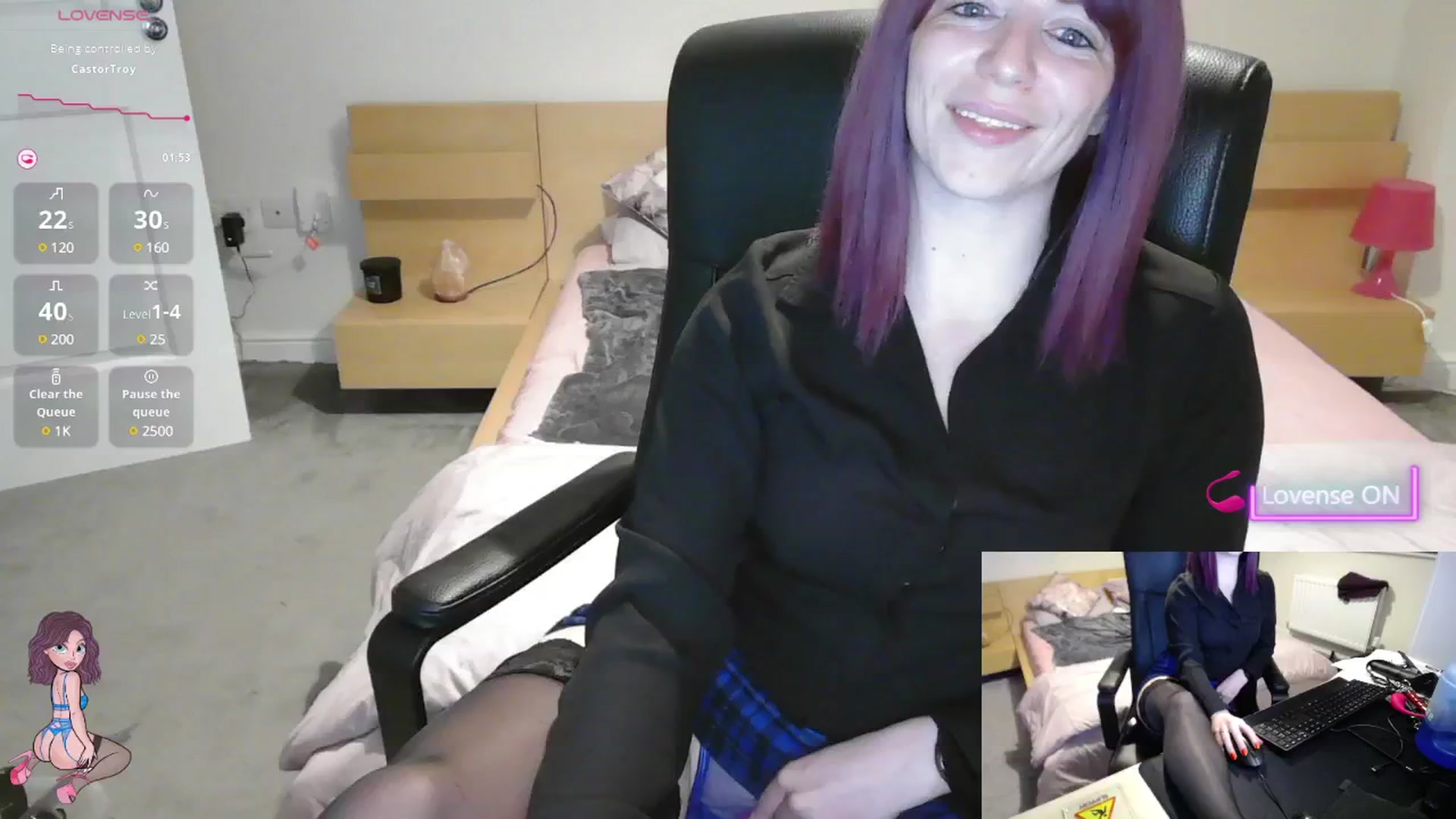 Gallery image thumbnail from size2shoes's myfreecams stream on, 06/05/2025, 23:41 image 7 of 20