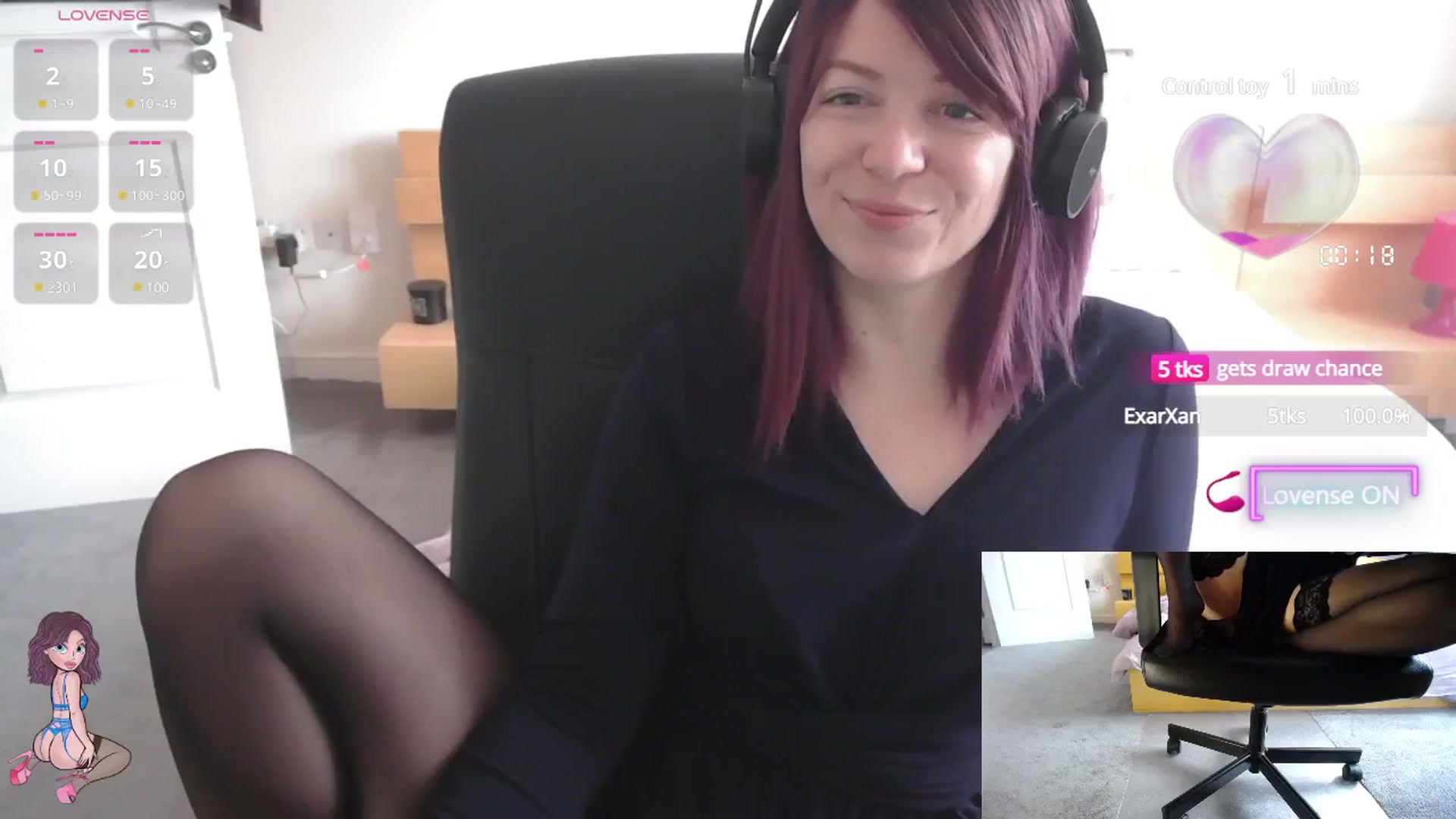 Gallery image thumbnail from size2shoes's myfreecams stream on, 06/11/2025, 12:27 image 14 of 20