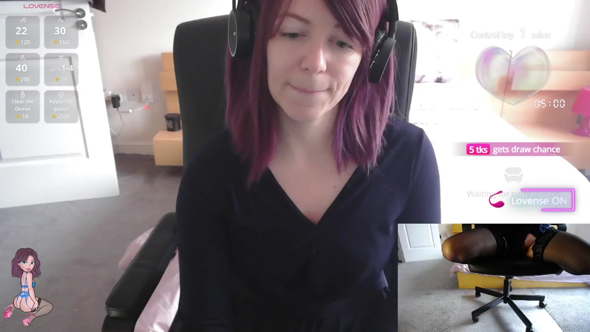 Gallery image thumbnail from size2shoes's myfreecams stream on, 06/11/2025, 12:27 image 17 of 20