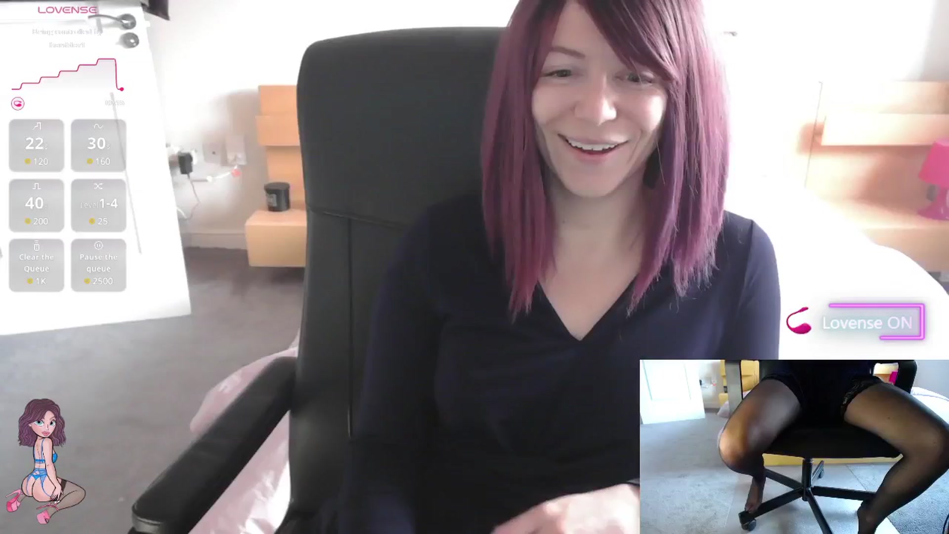 Gallery image thumbnail from size2shoes's myfreecams stream on, 06/11/2025, 12:27 image 4 of 20