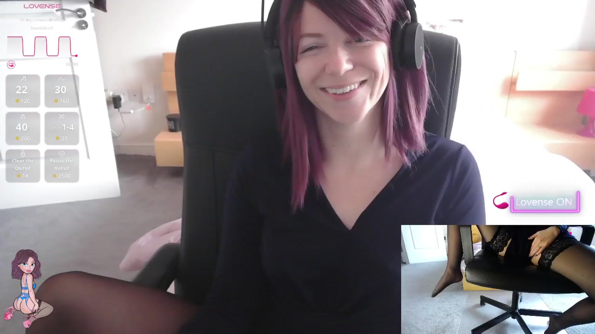 Gallery image thumbnail from size2shoes's myfreecams stream on, 06/11/2025, 12:27 image 8 of 20
