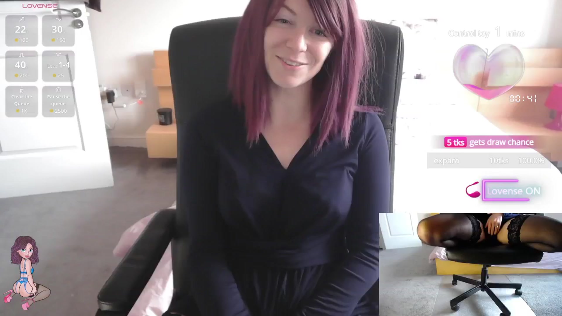 Gallery image thumbnail from size2shoes's myfreecams stream on, 06/11/2025, 12:27 image 11 of 20