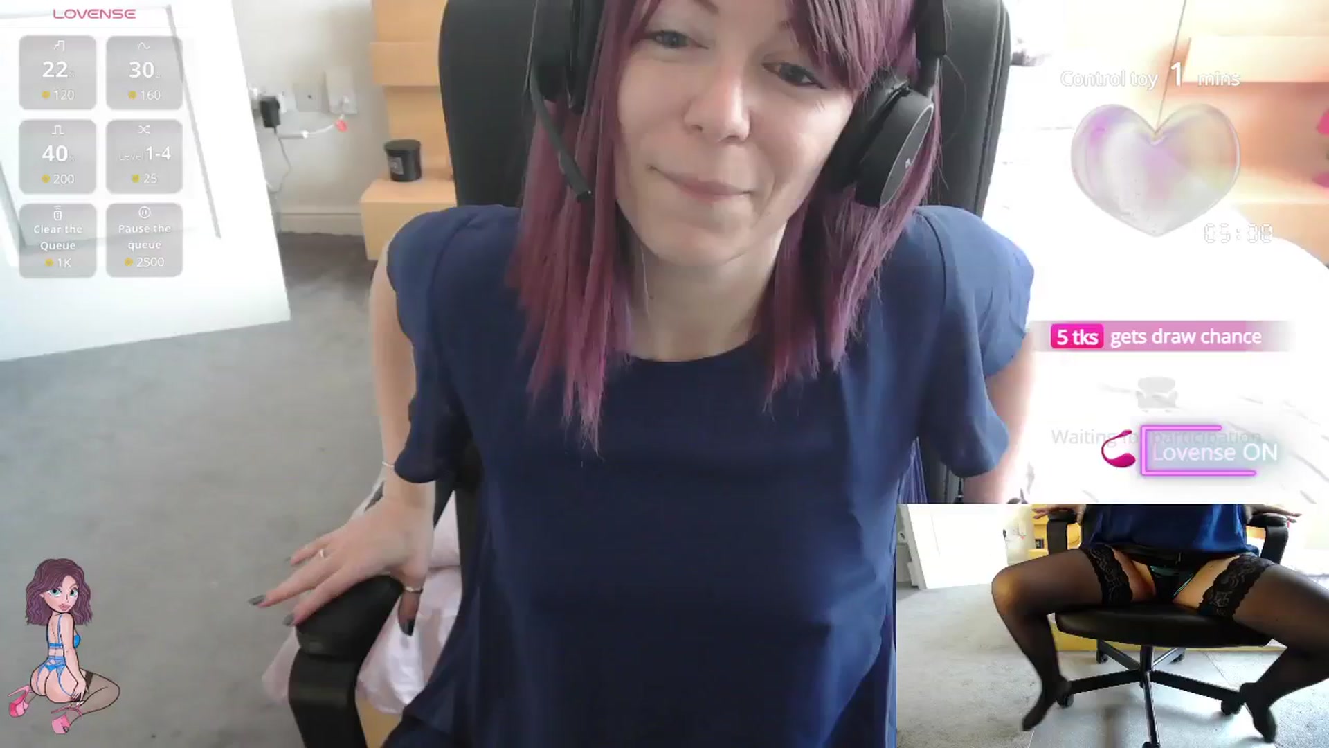 Gallery image thumbnail from size2shoes's myfreecams stream on, 06/13/2025, 13:52 image 2 of 20