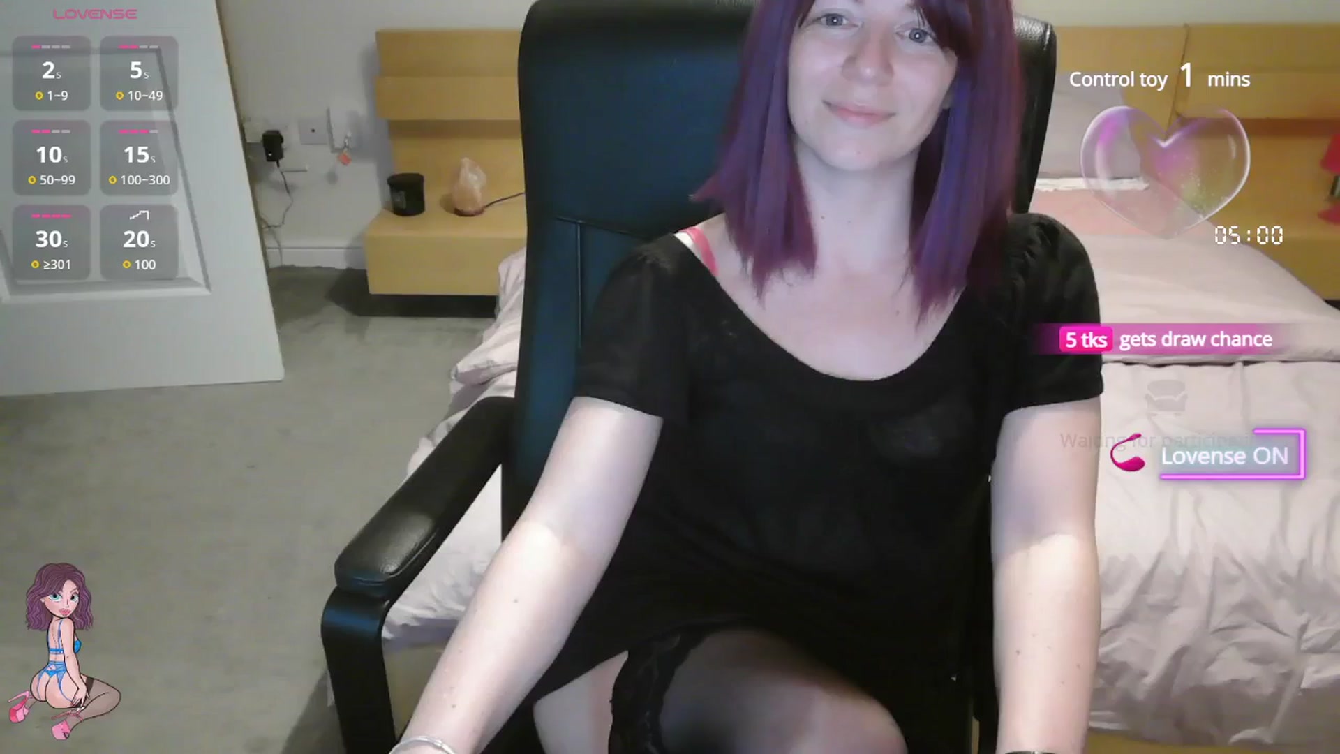 Gallery image thumbnail from size2shoes's myfreecams stream on, 06/17/2025, 22:18 image 8 of 20