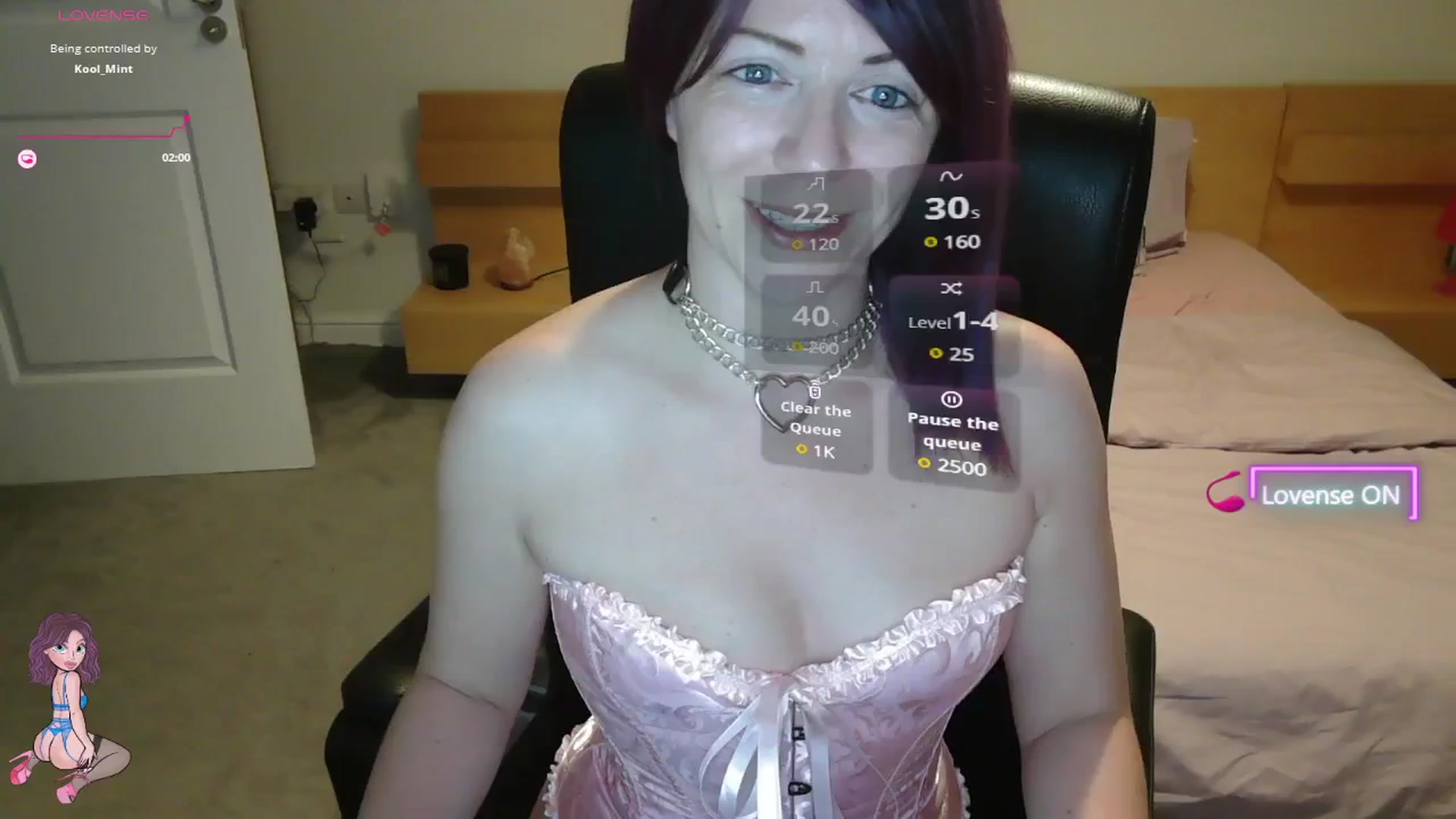 Gallery image thumbnail from size2shoes's myfreecams stream on, 06/22/2025, 23:42 image 6 of 20