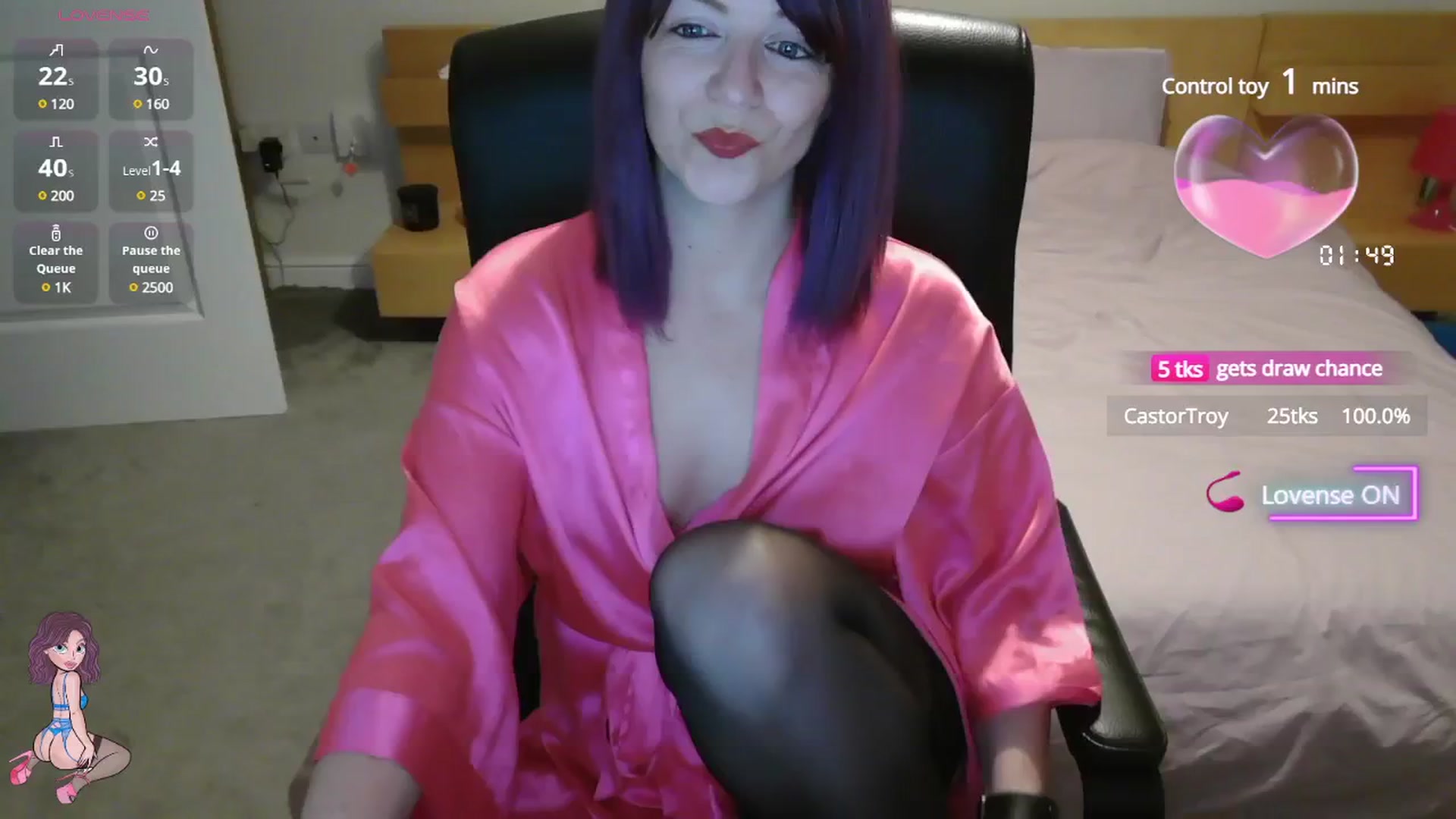 Gallery image thumbnail from size2shoes's myfreecams stream on, 07/06/2025, 01:27 image 7 of 20