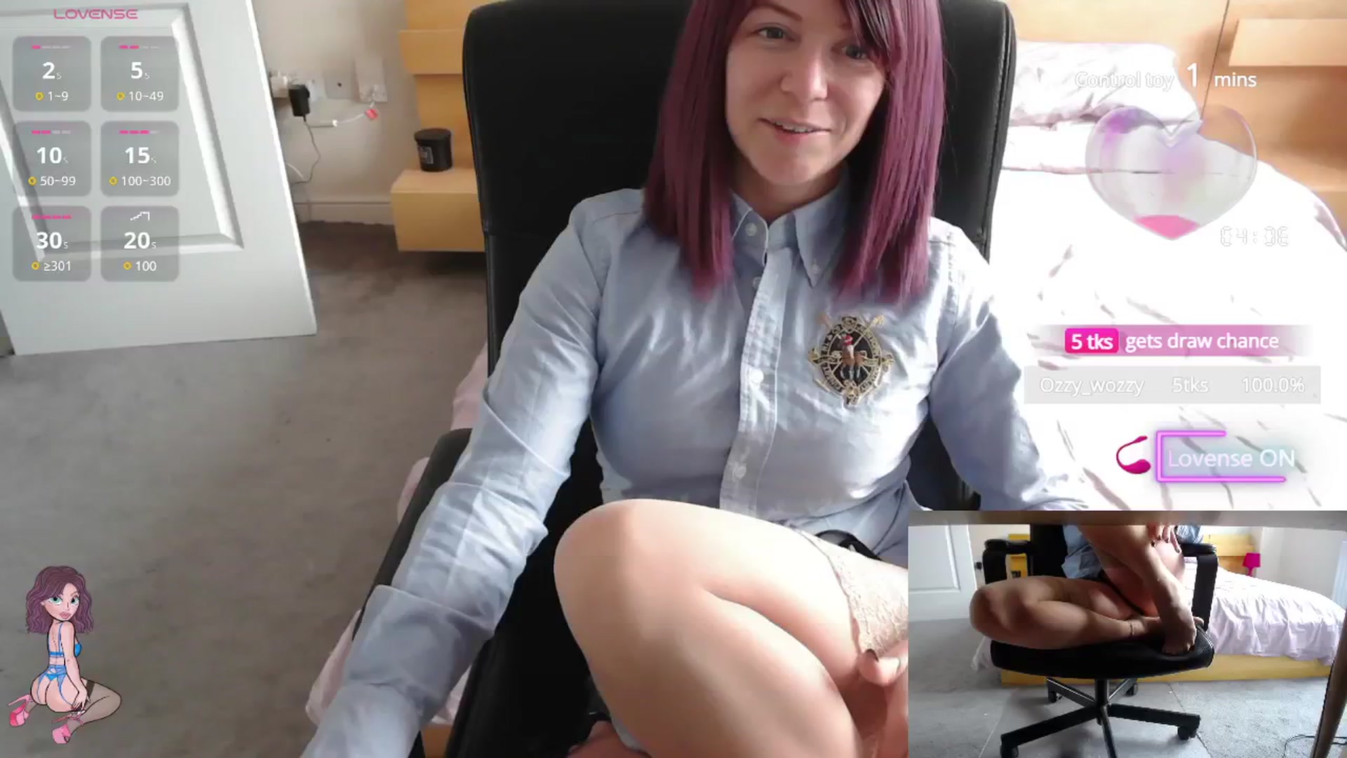 Gallery image thumbnail from size2shoes's myfreecams stream on, 07/09/2025, 14:01 image 7 of 20