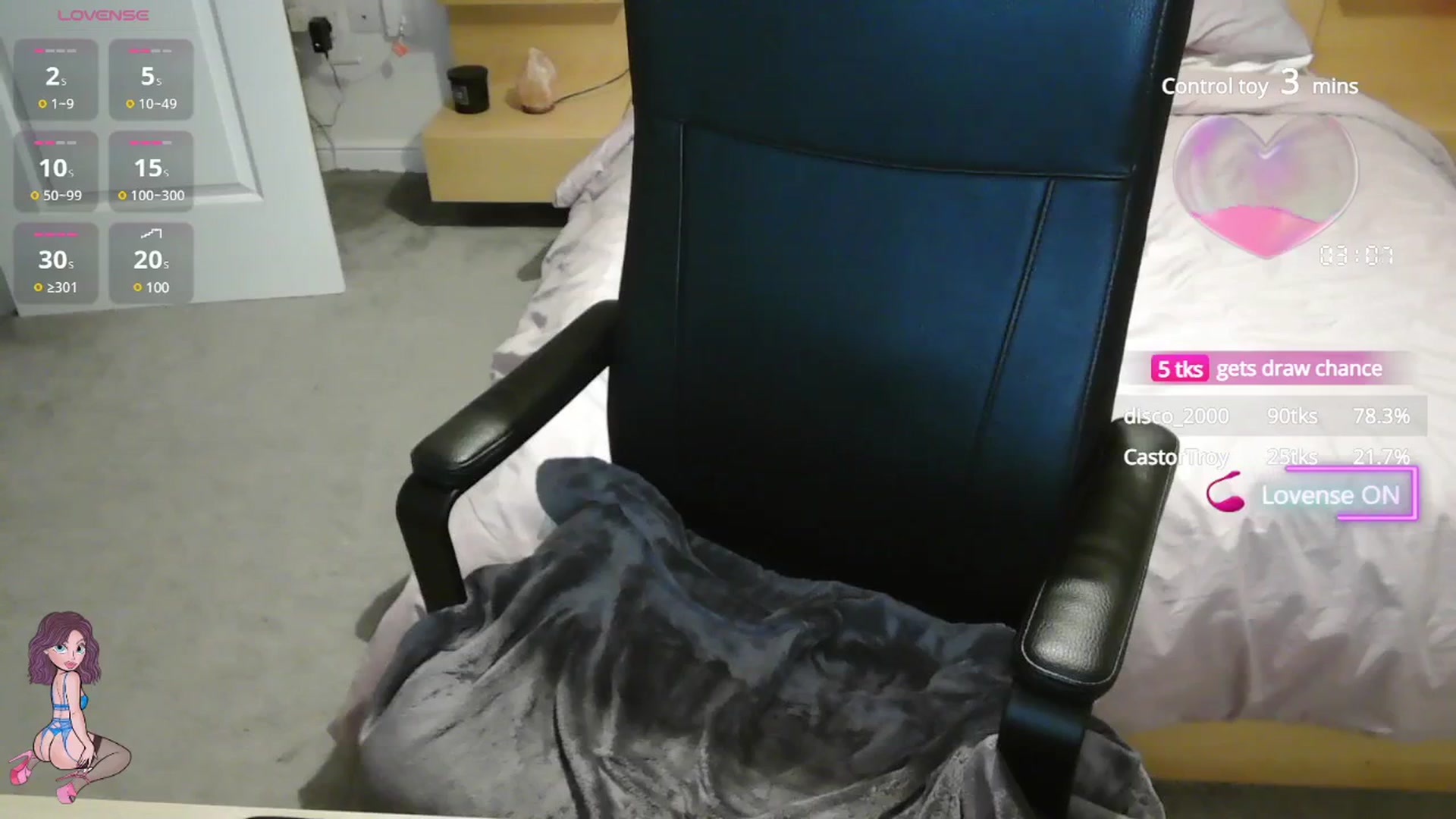 Gallery image thumbnail from size2shoes's myfreecams stream on, 07/10/2025, 24:01 image 19 of 20