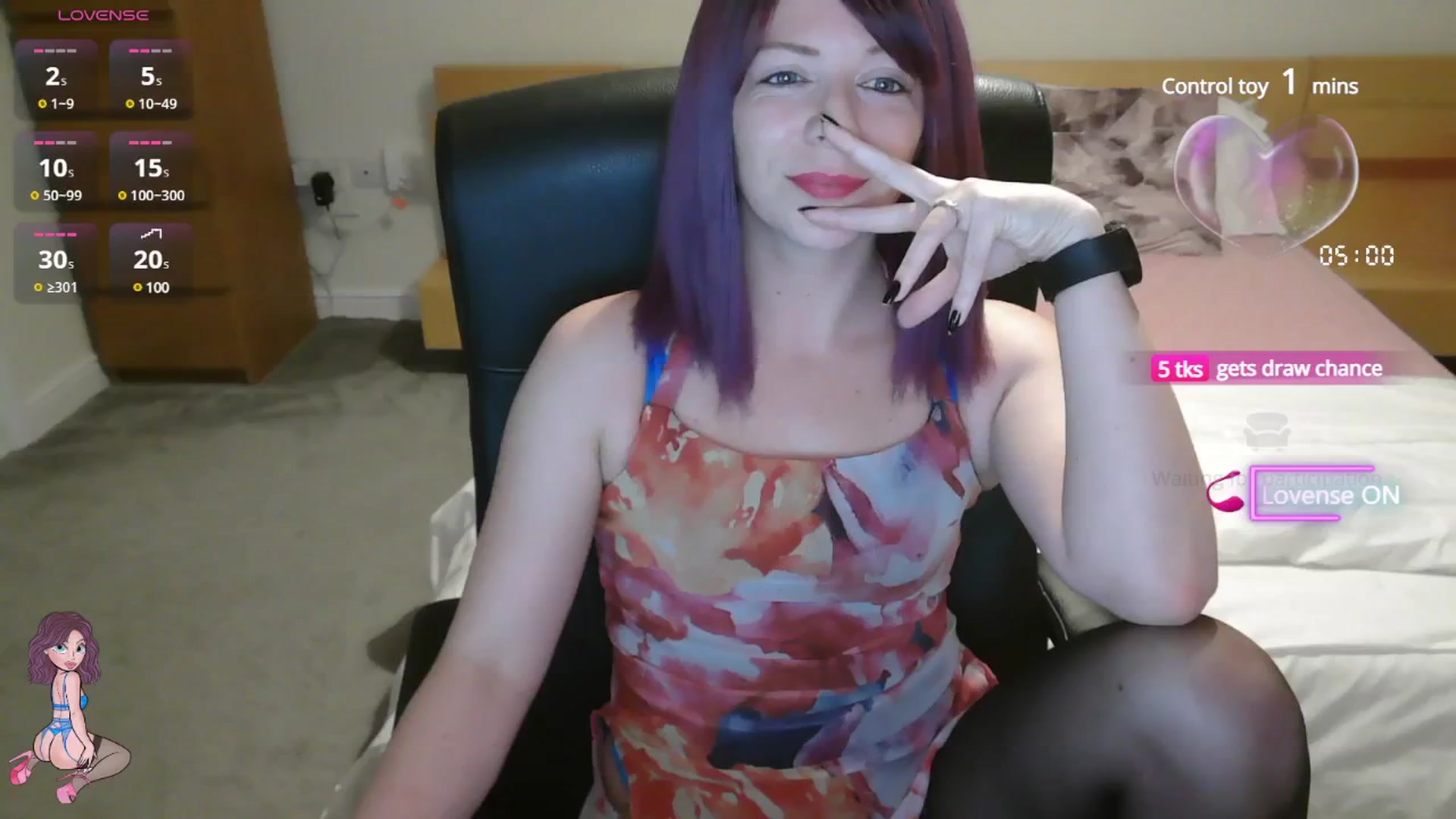 Gallery image thumbnail from size2shoes's myfreecams stream on, 07/17/2025, 24:09 image 1 of 20
