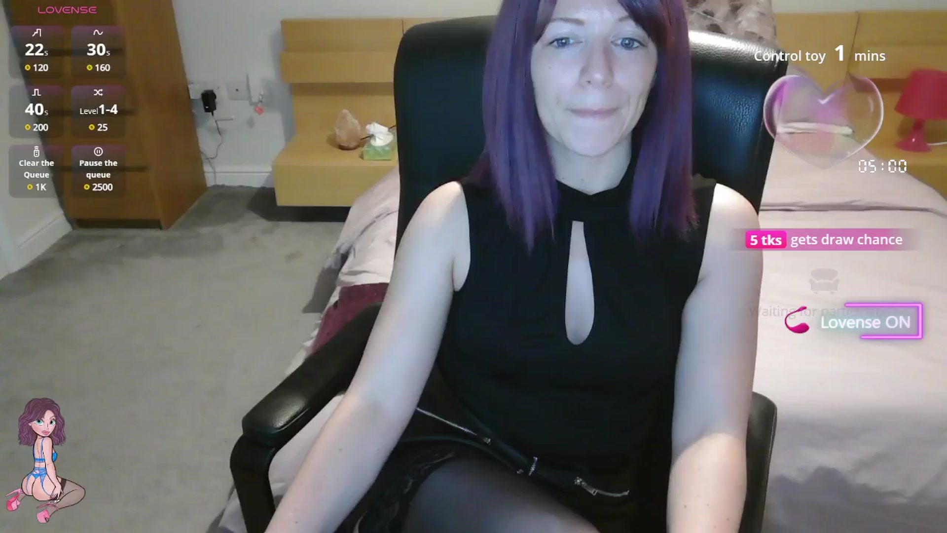 Gallery image thumbnail from size2shoes's myfreecams stream on, 07/17/2025, 22:06 image 4 of 20