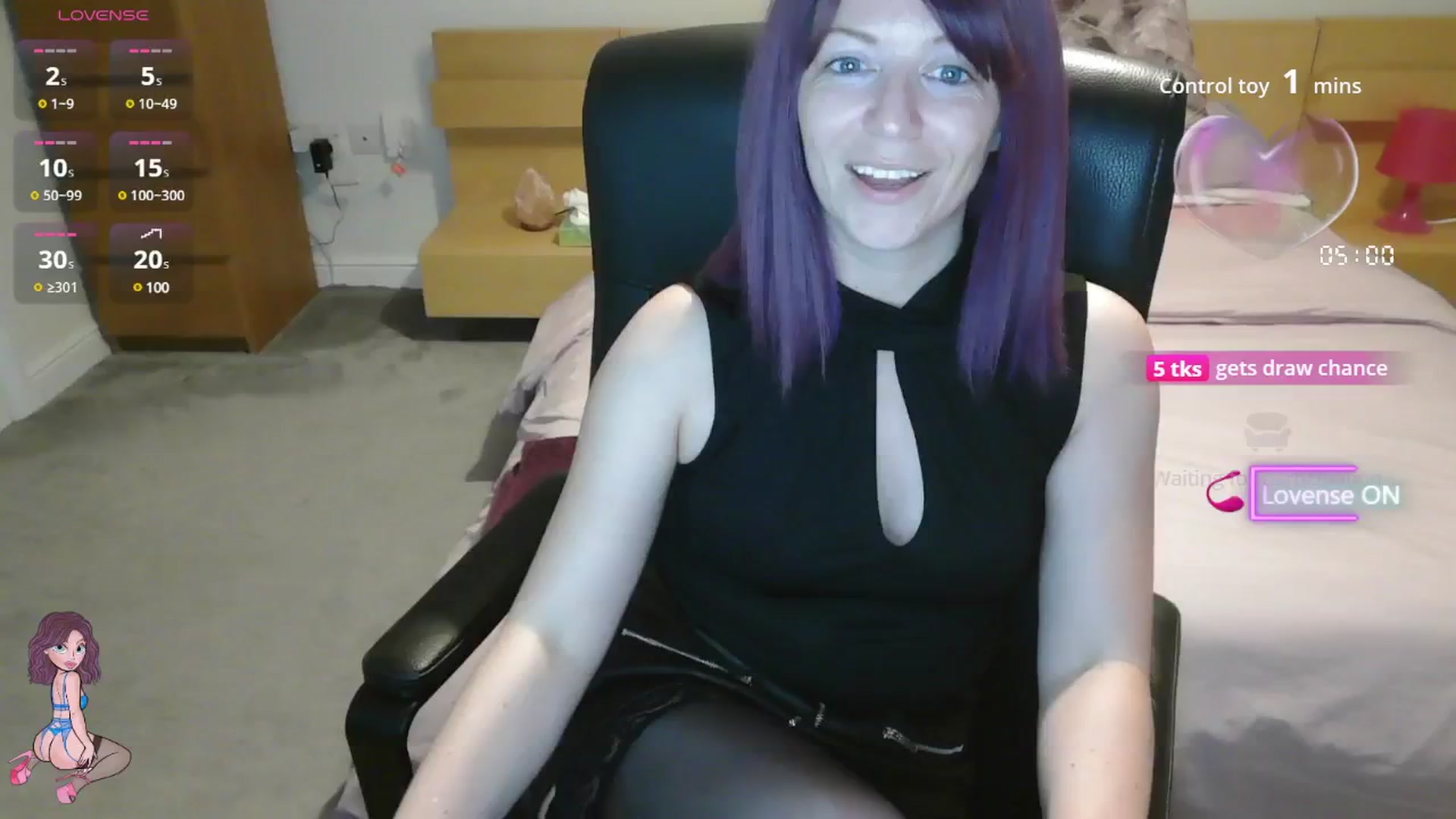 Gallery image thumbnail from size2shoes's myfreecams stream on, 07/17/2025, 22:06 image 8 of 20