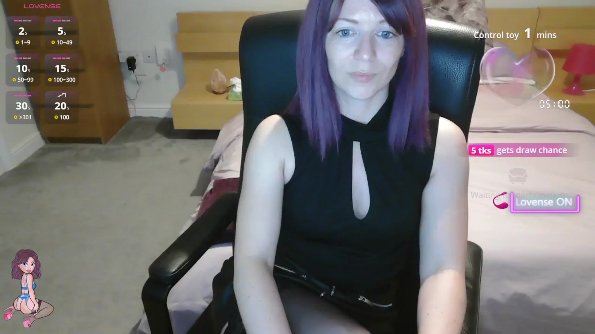 Gallery image thumbnail from size2shoes's myfreecams stream on, 07/17/2025, 22:06 image 10 of 20