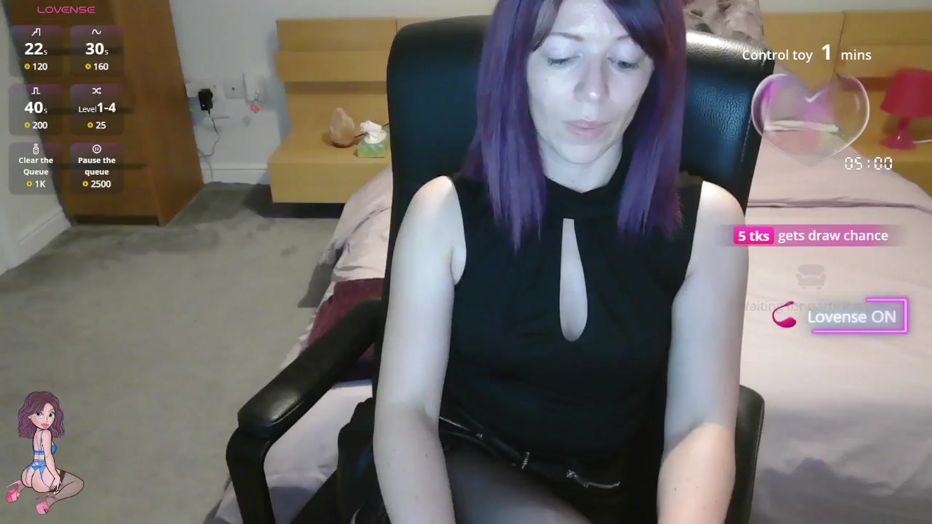 Gallery image thumbnail from size2shoes's myfreecams stream on, 07/17/2025, 22:06 image 3 of 20