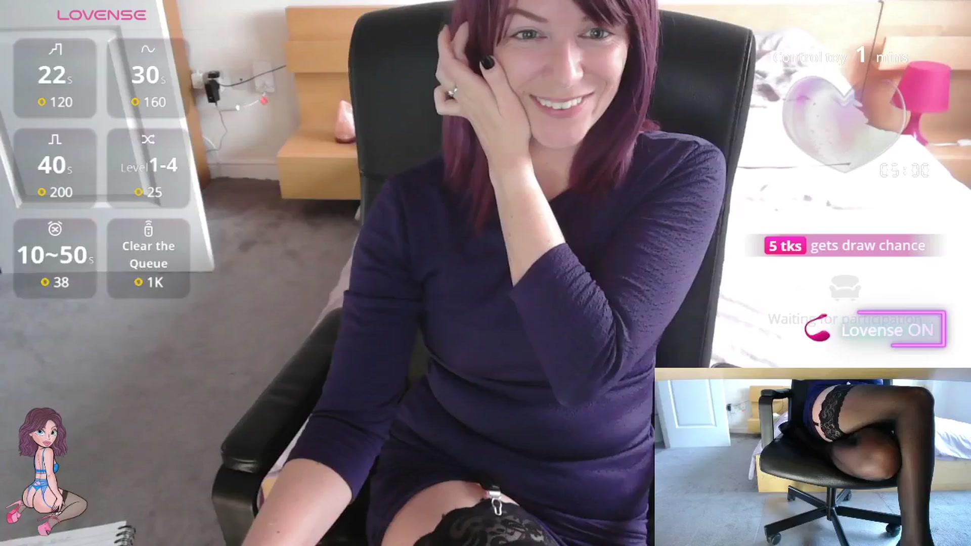Gallery image thumbnail from size2shoes's myfreecams stream on, 07/22/2025, 16:12 image 14 of 20