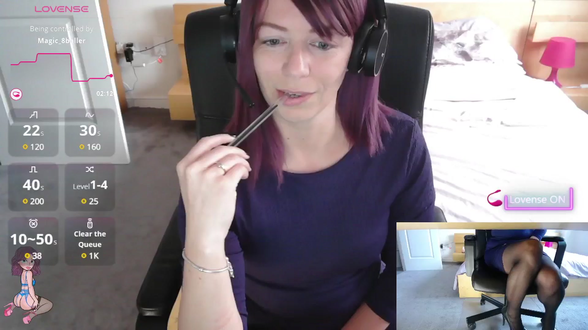 Gallery image thumbnail from size2shoes's myfreecams stream on, 07/22/2025, 16:12 image 6 of 20