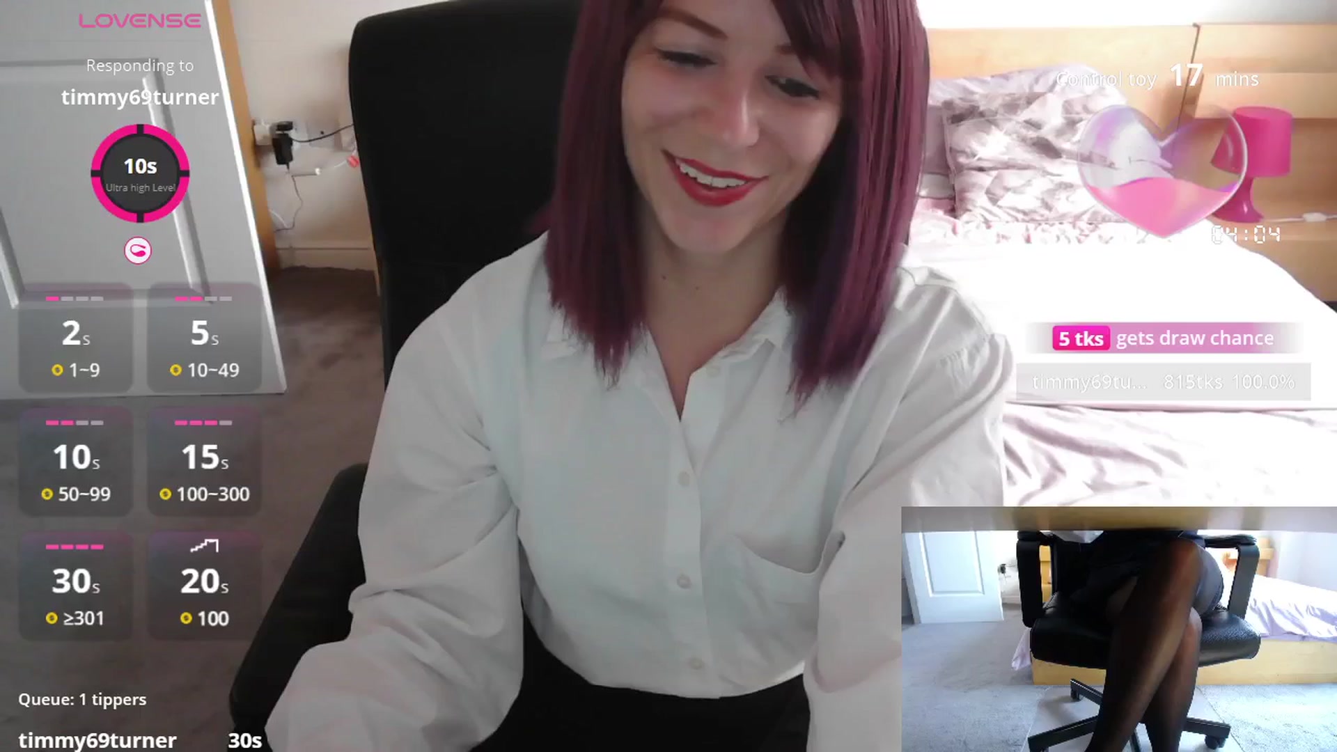 Gallery image thumbnail from size2shoes's myfreecams stream on, 07/23/2025, 16:22 image 16 of 20