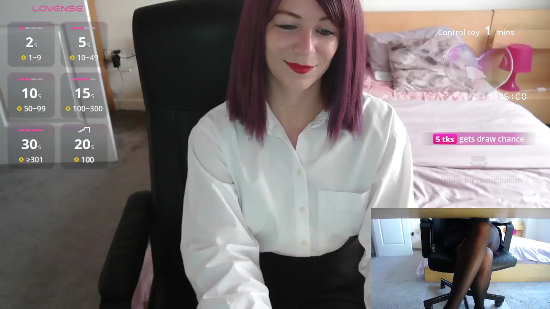 Gallery image thumbnail from size2shoes's myfreecams stream on, 07/23/2025, 16:22 image 1 of 20