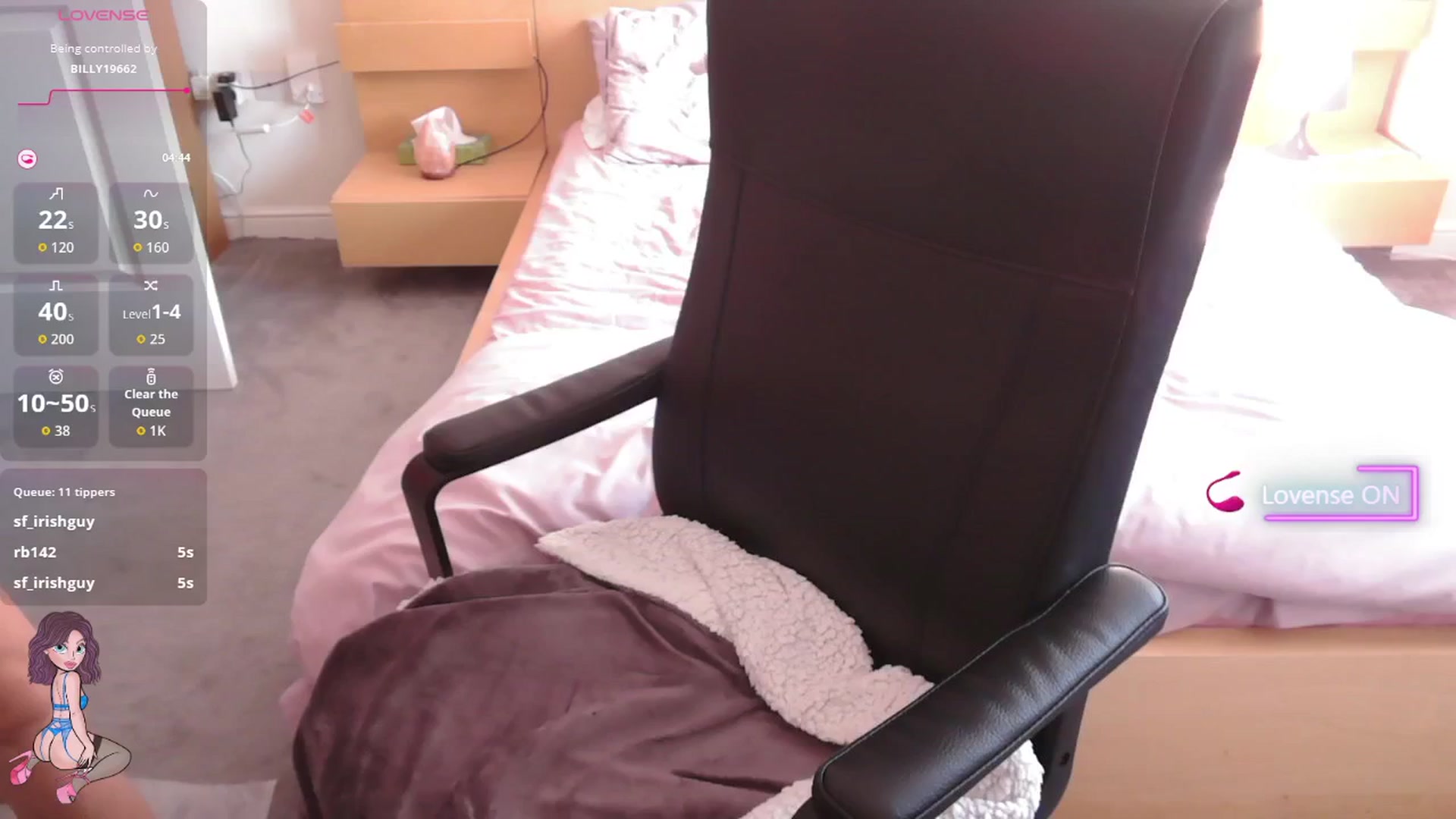 Gallery image thumbnail from size2shoes's myfreecams stream on, 08/11/2025, 15:58 image 17 of 20