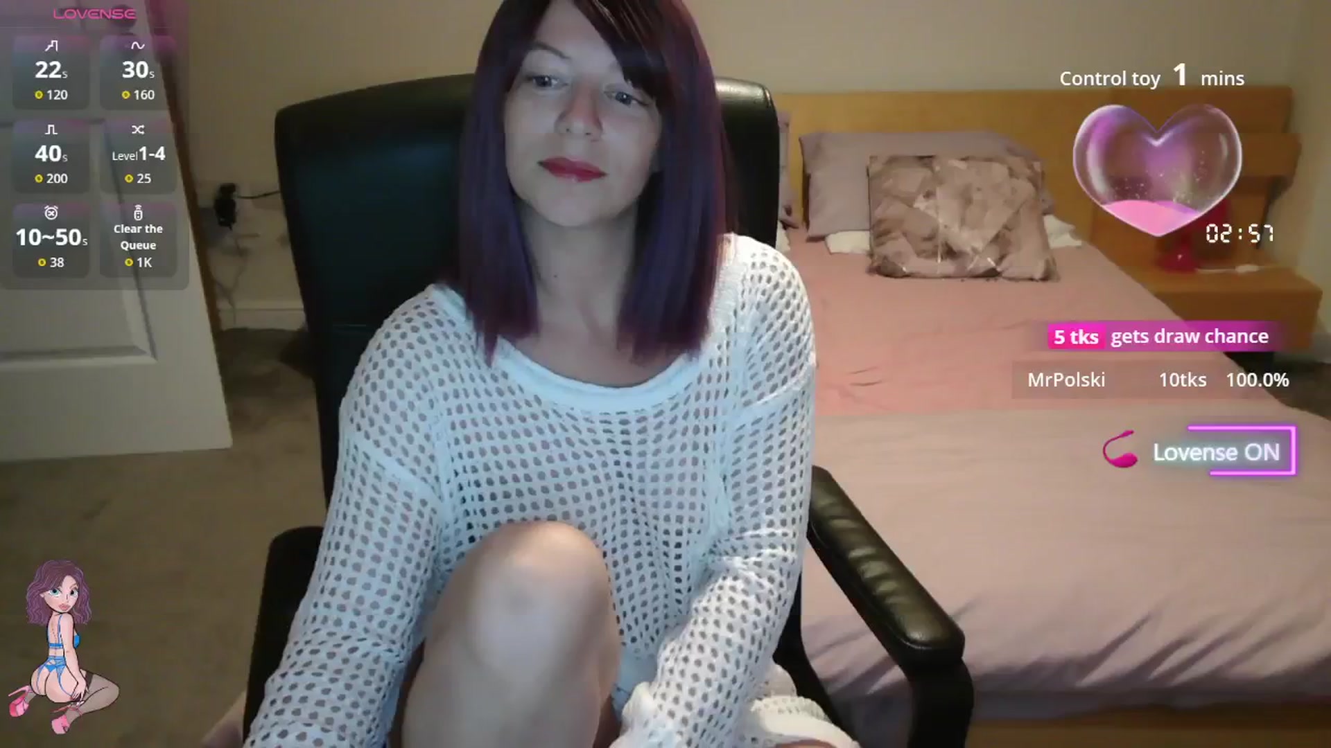Gallery image thumbnail from size2shoes's myfreecams stream on, 08/13/2025, 20:52 image 1 of 20
