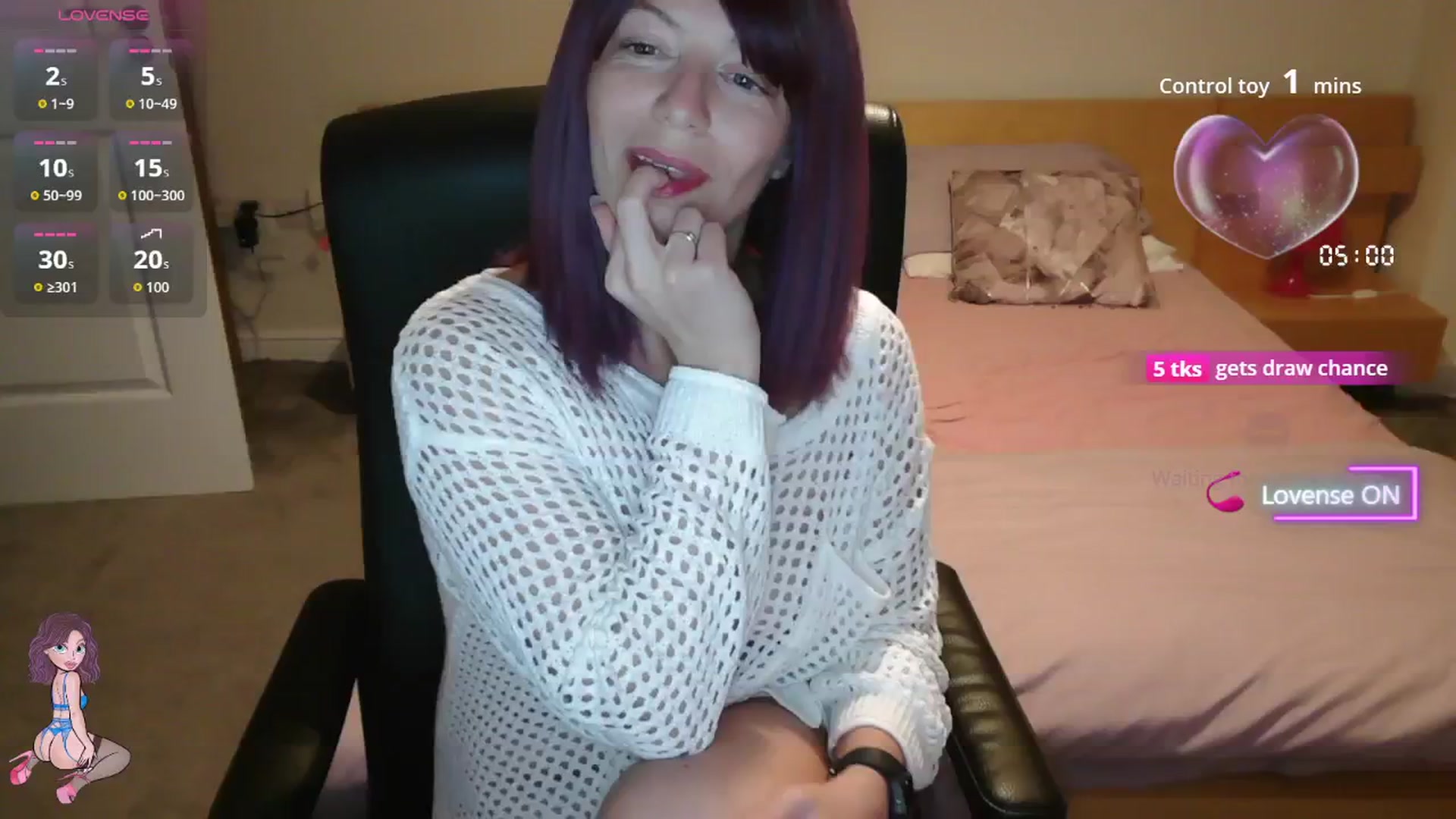 Gallery image thumbnail from size2shoes's myfreecams stream on, 08/13/2025, 20:52 image 8 of 20