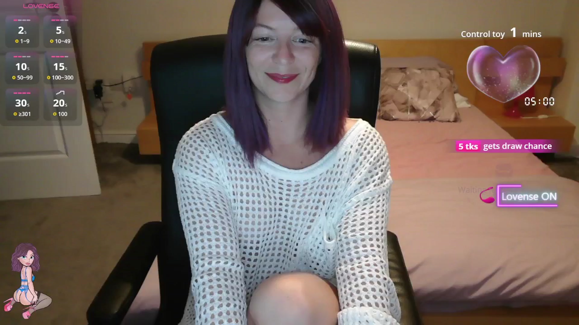 Gallery image thumbnail from size2shoes's myfreecams stream on, 08/13/2025, 20:52 image 10 of 20