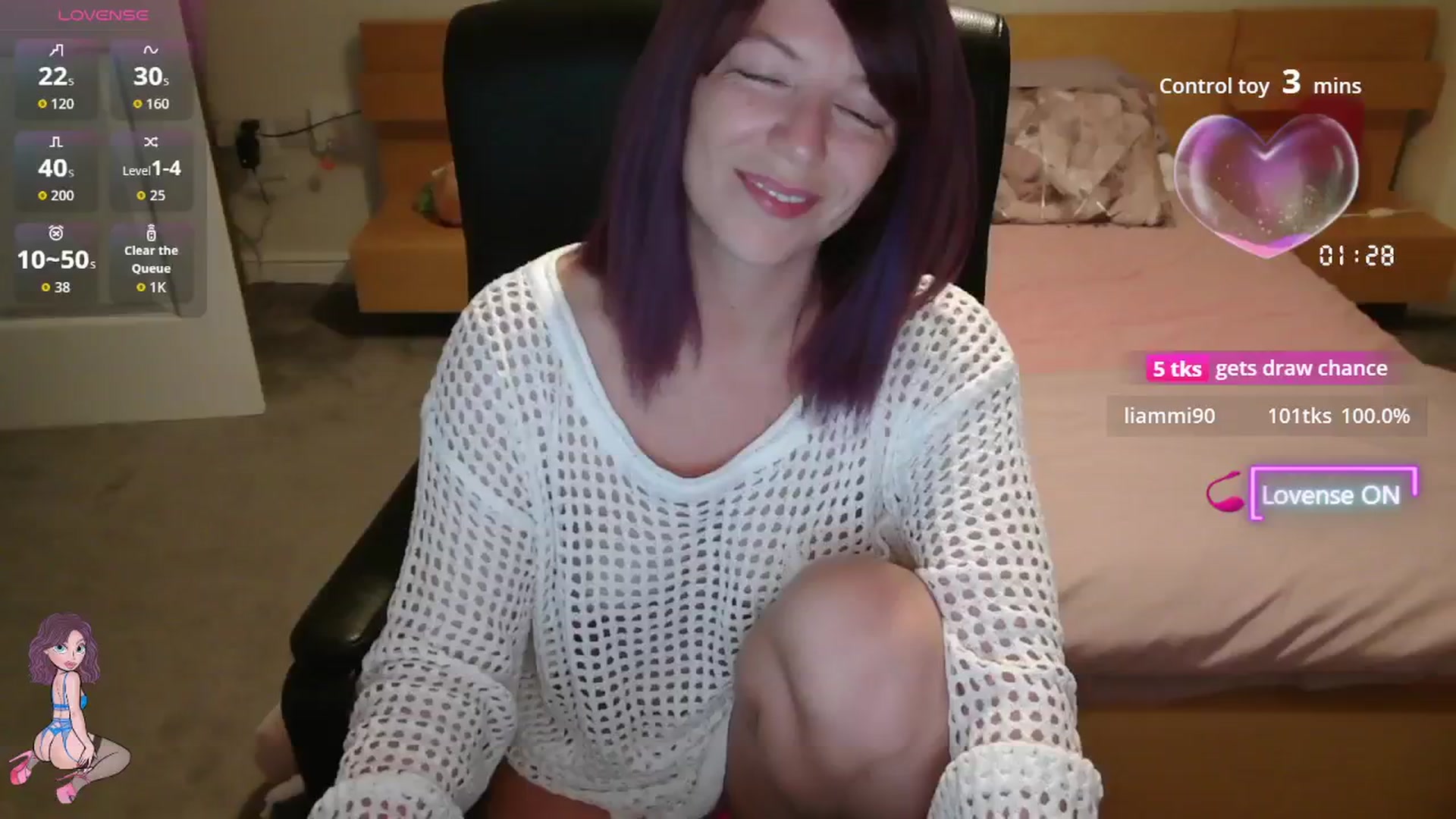 Gallery image thumbnail from size2shoes's myfreecams stream on, 08/13/2025, 23:21 image 1 of 20