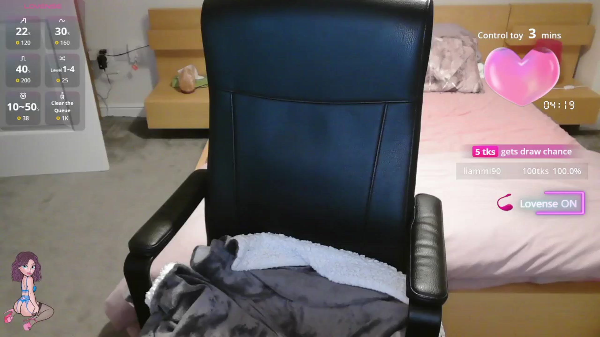 Gallery image thumbnail from size2shoes's myfreecams stream on, 08/13/2025, 23:21 image 3 of 20