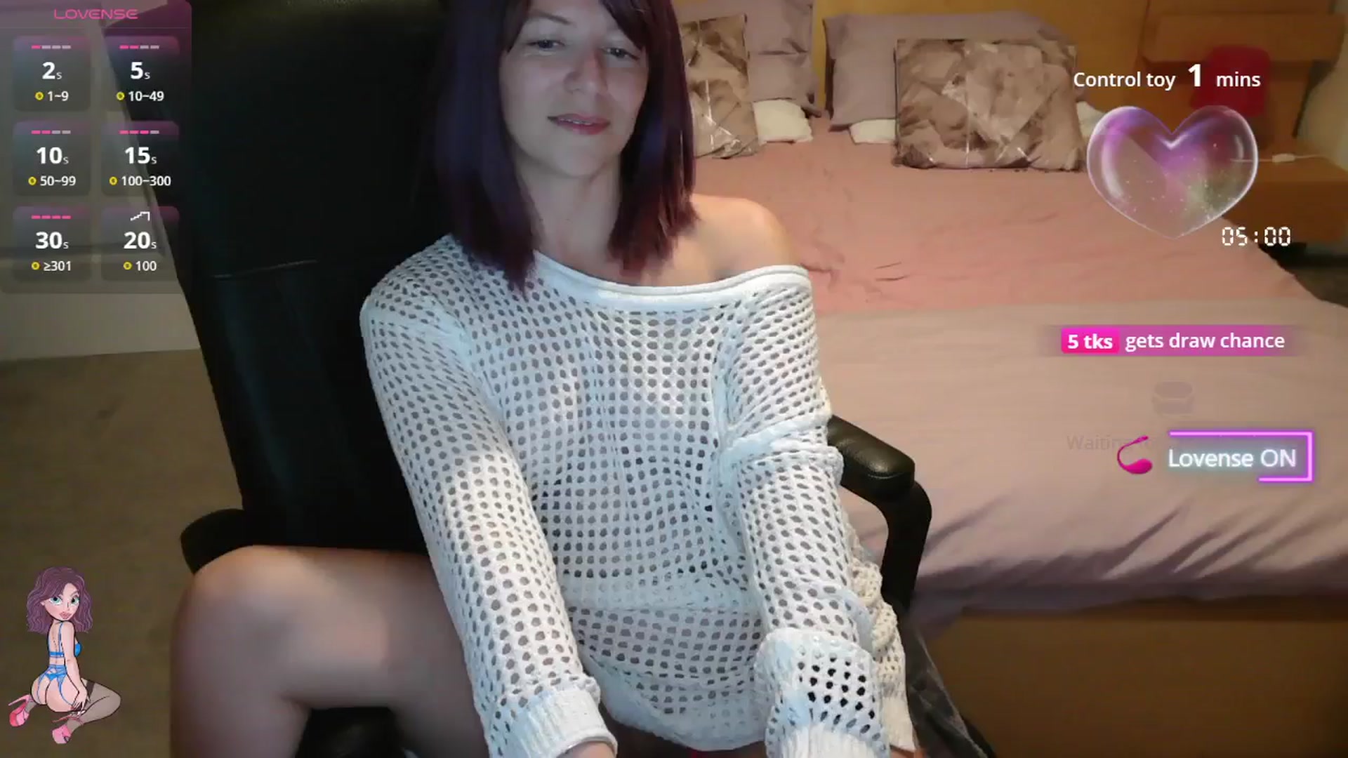 Gallery image thumbnail from size2shoes's myfreecams stream on, 08/13/2025, 23:21 image 12 of 20