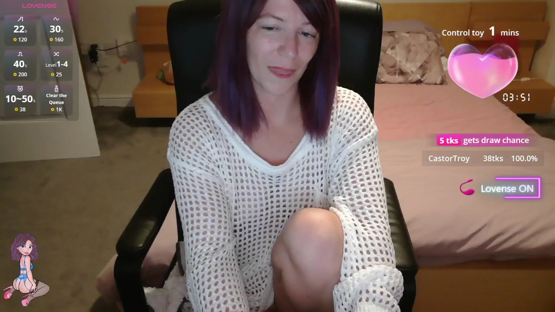 Gallery image thumbnail from size2shoes's myfreecams stream on, 08/13/2025, 23:21 image 6 of 20