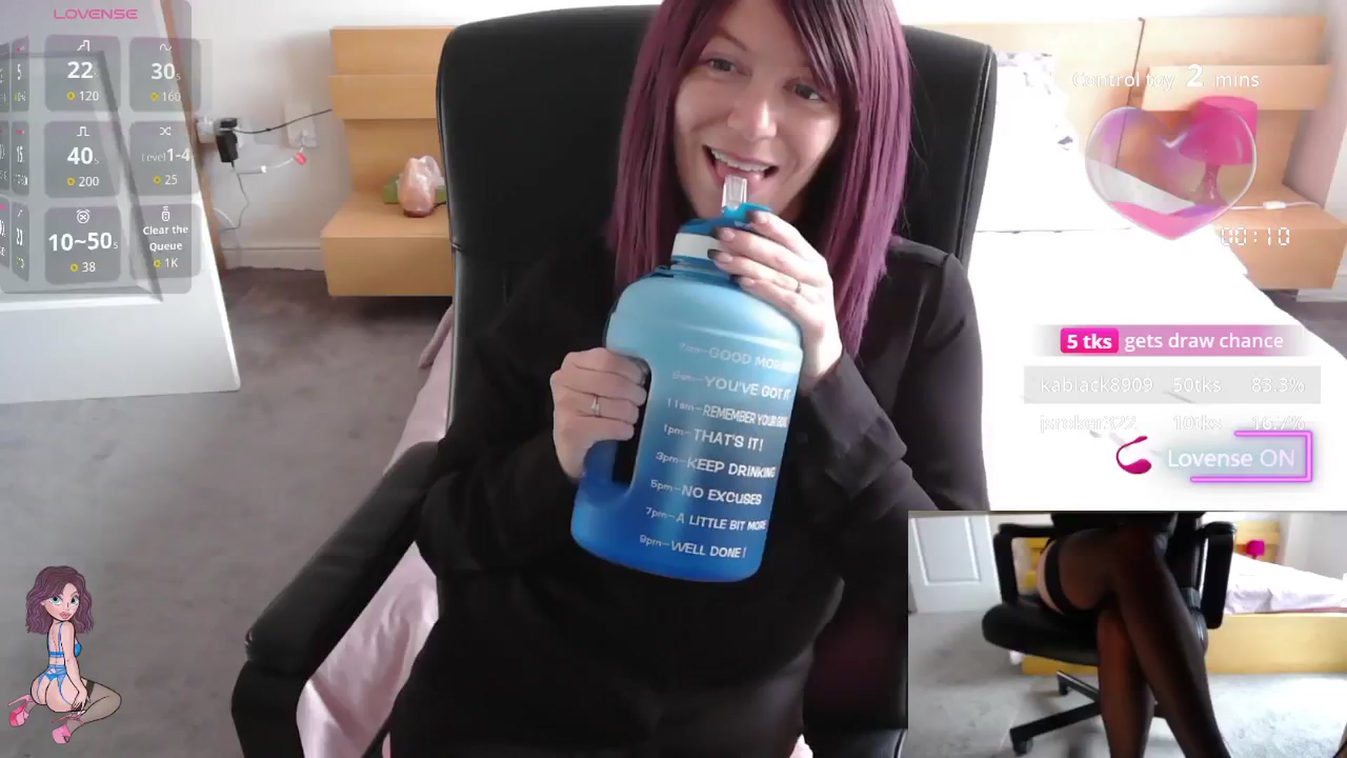 Gallery image thumbnail from size2shoes's myfreecams stream on, 08/14/2025, 12:58 image 19 of 20