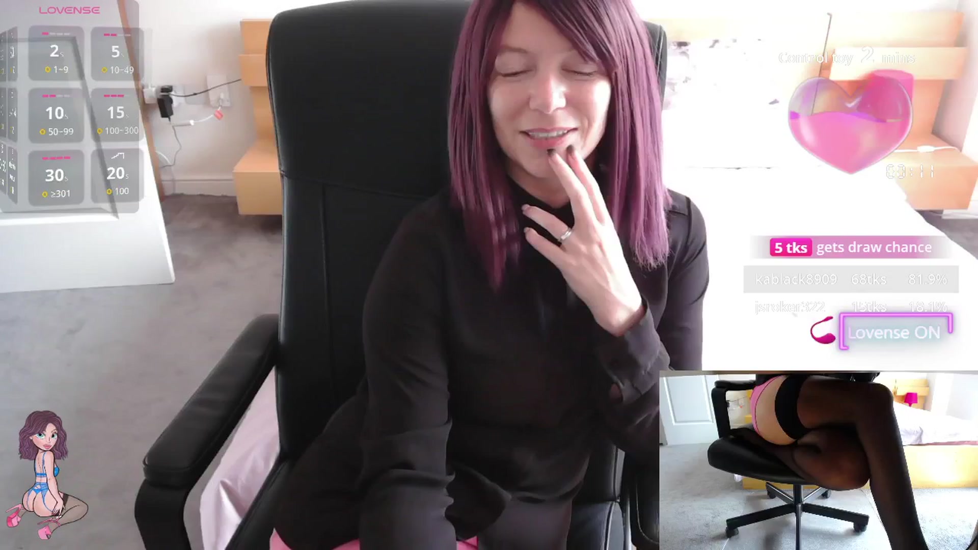 Gallery image thumbnail from size2shoes's myfreecams stream on, 08/14/2025, 12:58 image 18 of 20