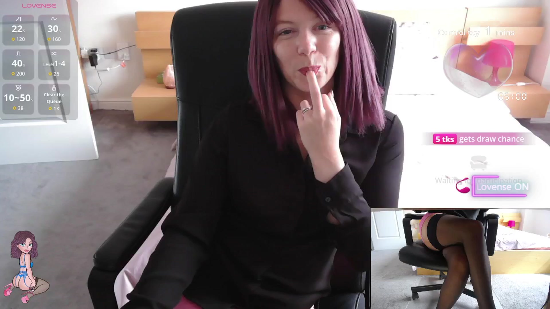 Gallery image thumbnail from size2shoes's myfreecams stream on, 08/14/2025, 14:01 image 9 of 20