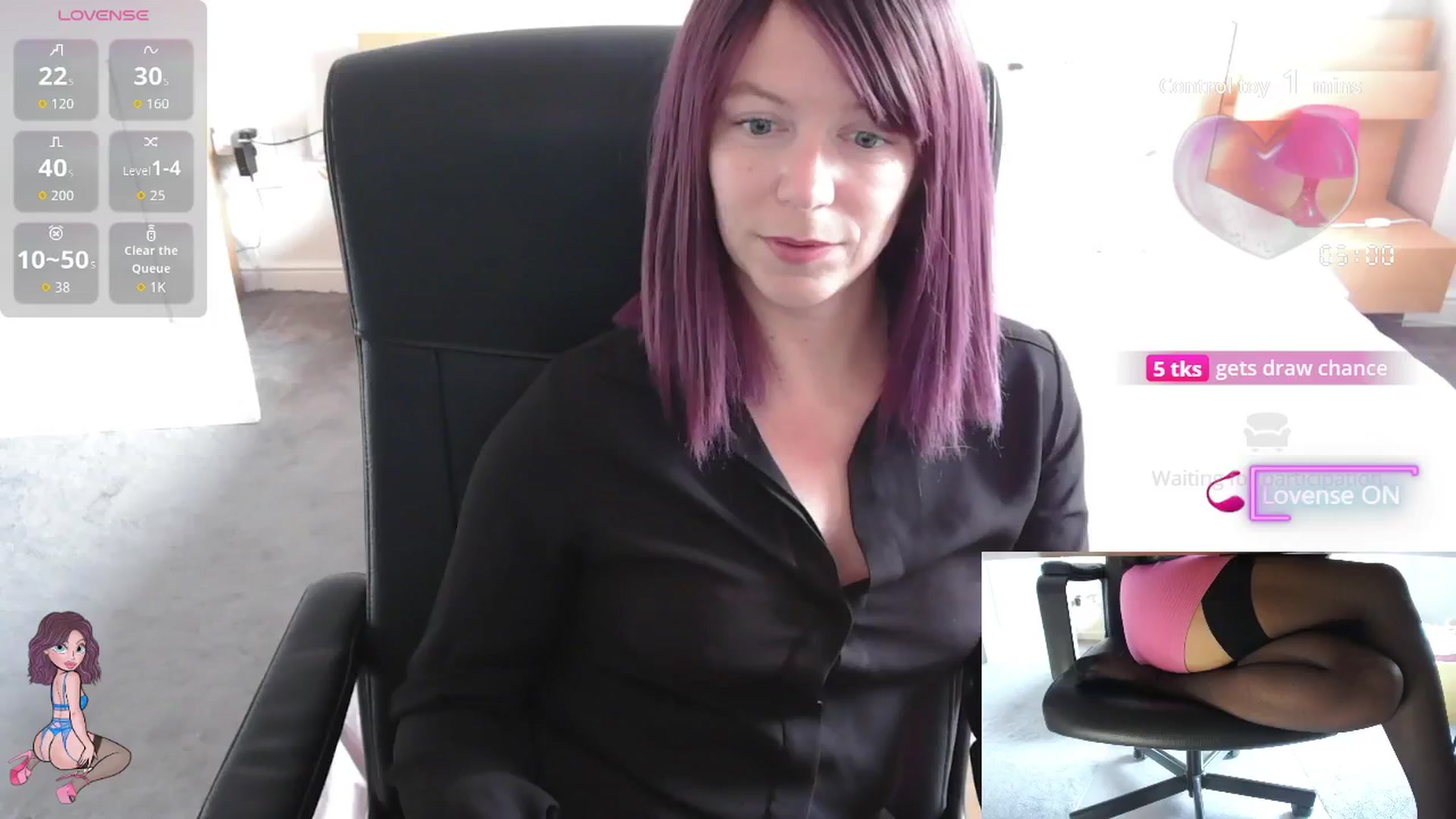 Gallery image thumbnail from size2shoes's myfreecams stream on, 08/14/2025, 15:28 image 2 of 20
