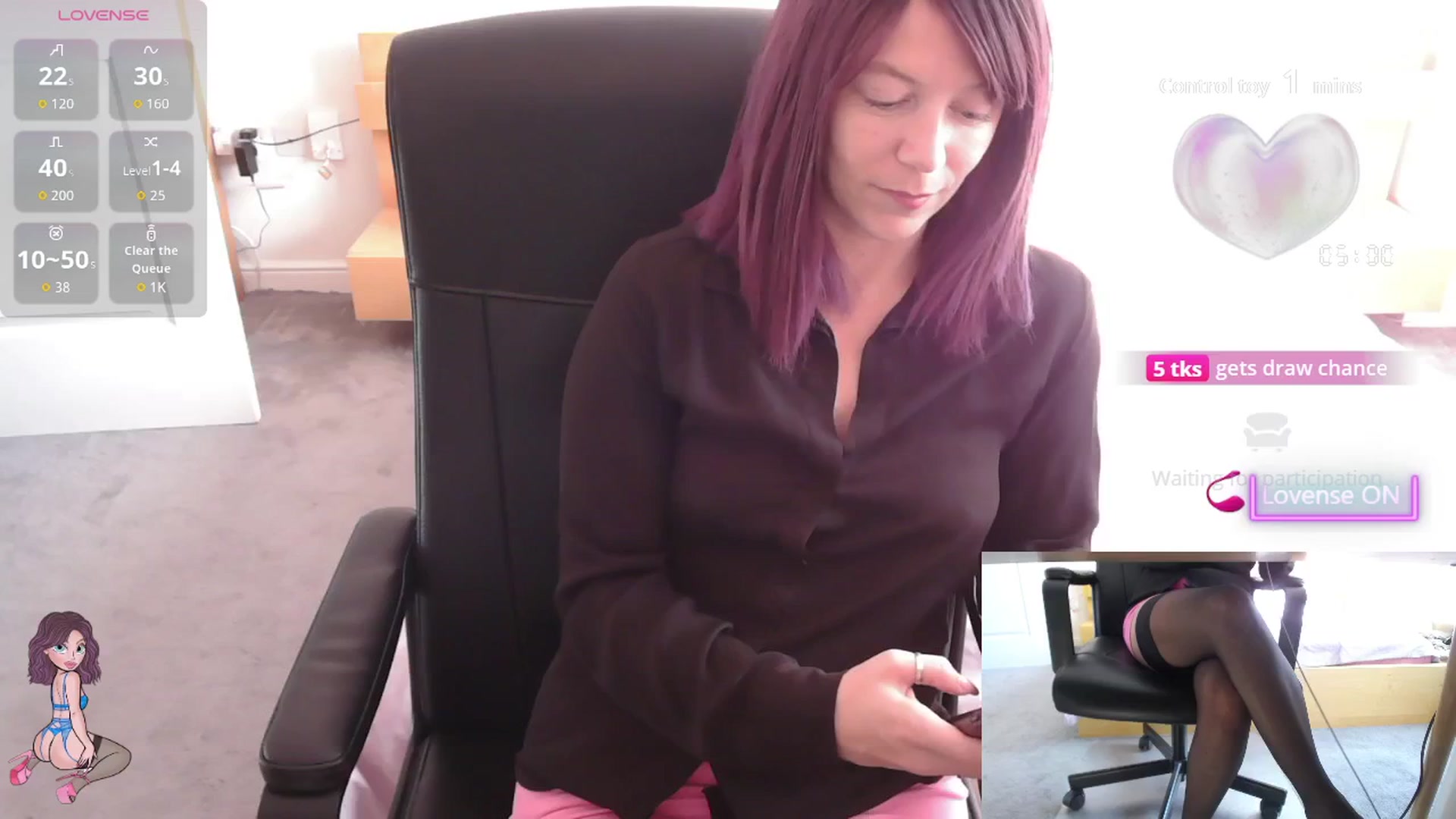 Gallery image thumbnail from size2shoes's myfreecams stream on, 08/14/2025, 15:28 image 13 of 20