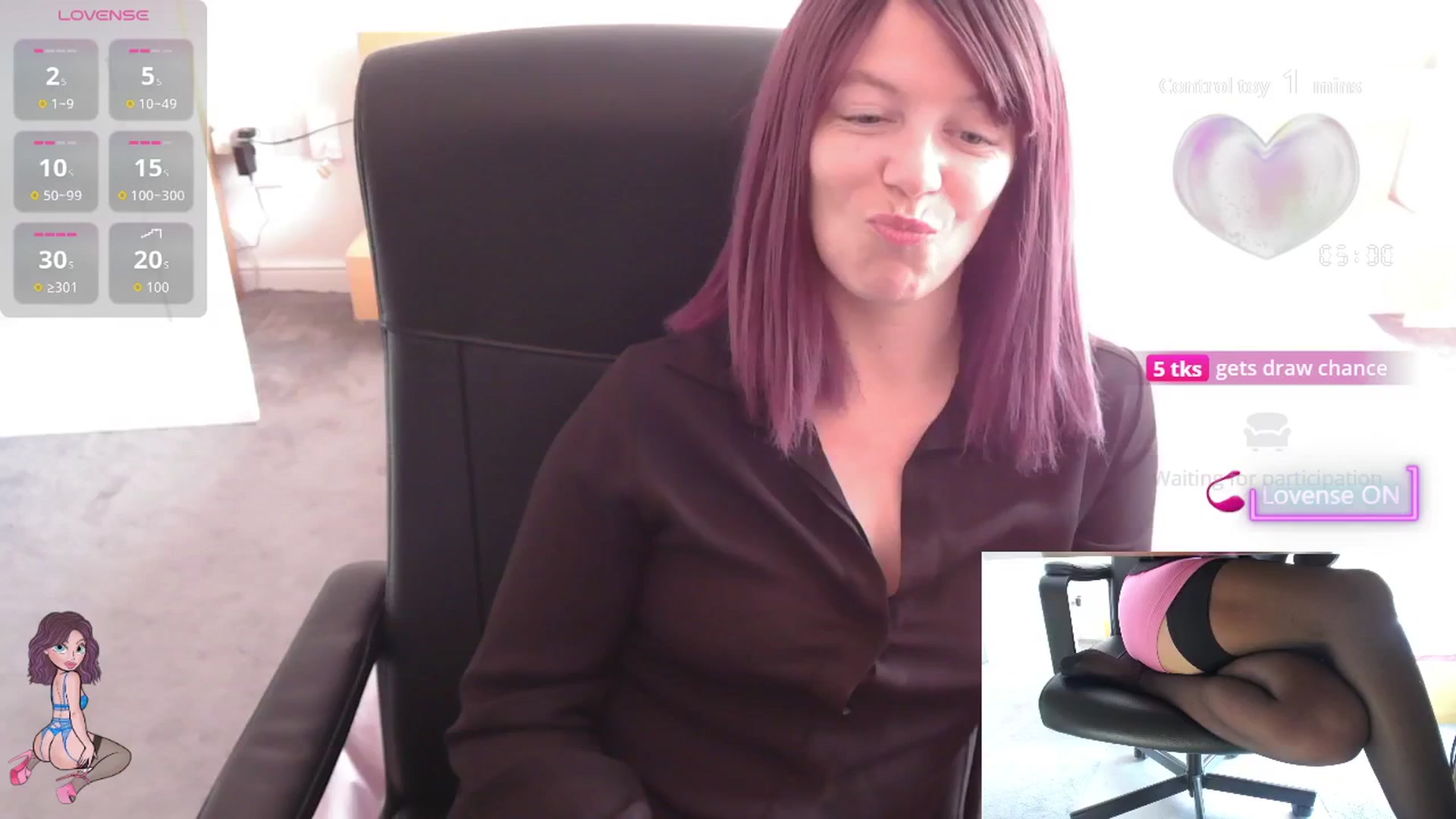 Gallery image thumbnail from size2shoes's myfreecams stream on, 08/14/2025, 15:28 image 4 of 20